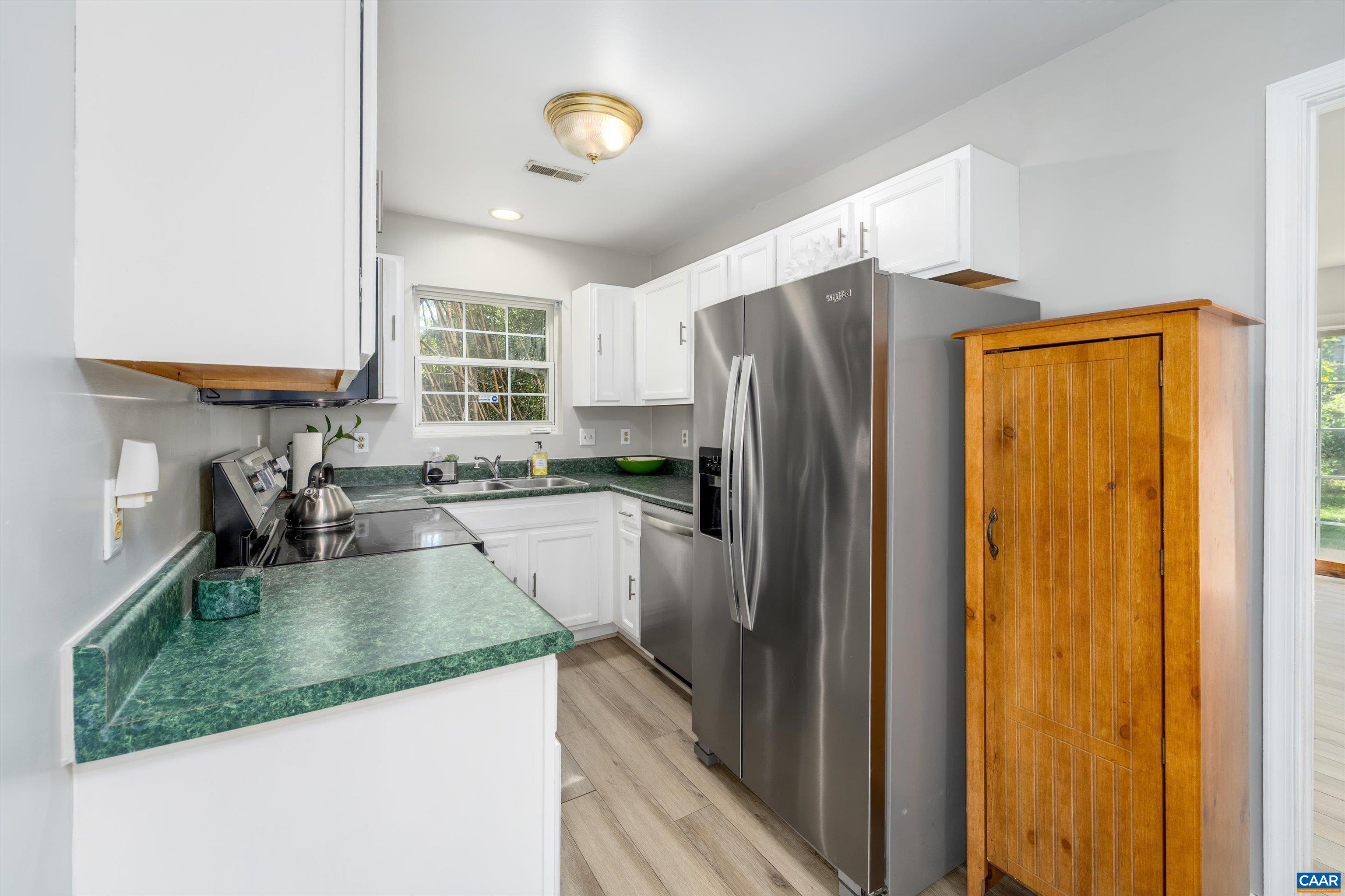 122 DANBURY CT, CHARLOTTESVILLE, Virginia 22902, 3 Bedrooms Bedrooms, ,2 BathroomsBathrooms,Residential,122 DANBURY CT,682584 MLS # 682584 122 DANBURY CT, CHARLOTTESVILLE, Virginia 22902, 3 Bedrooms Bedrooms, ,2 BathroomsBathrooms,Residential,122 DANBURY CT,682584 MLS # 682584
