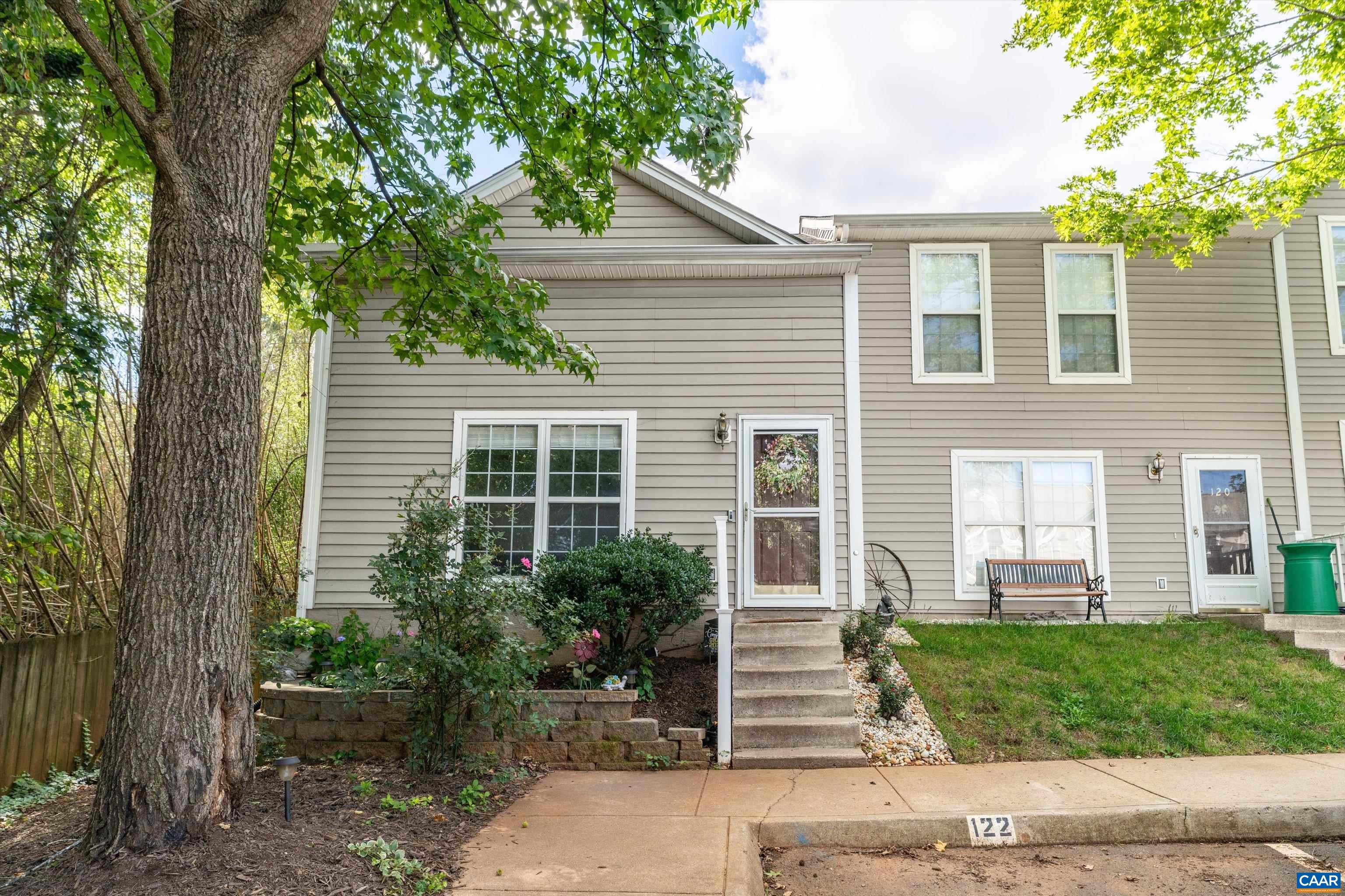122 DANBURY CT, CHARLOTTESVILLE, Virginia 22902, 3 Bedrooms Bedrooms, ,2 BathroomsBathrooms,Residential,122 DANBURY CT,682584 MLS # 682584 122 DANBURY CT, CHARLOTTESVILLE, Virginia 22902, 3 Bedrooms Bedrooms, ,2 BathroomsBathrooms,Residential,122 DANBURY CT,682584 MLS # 682584