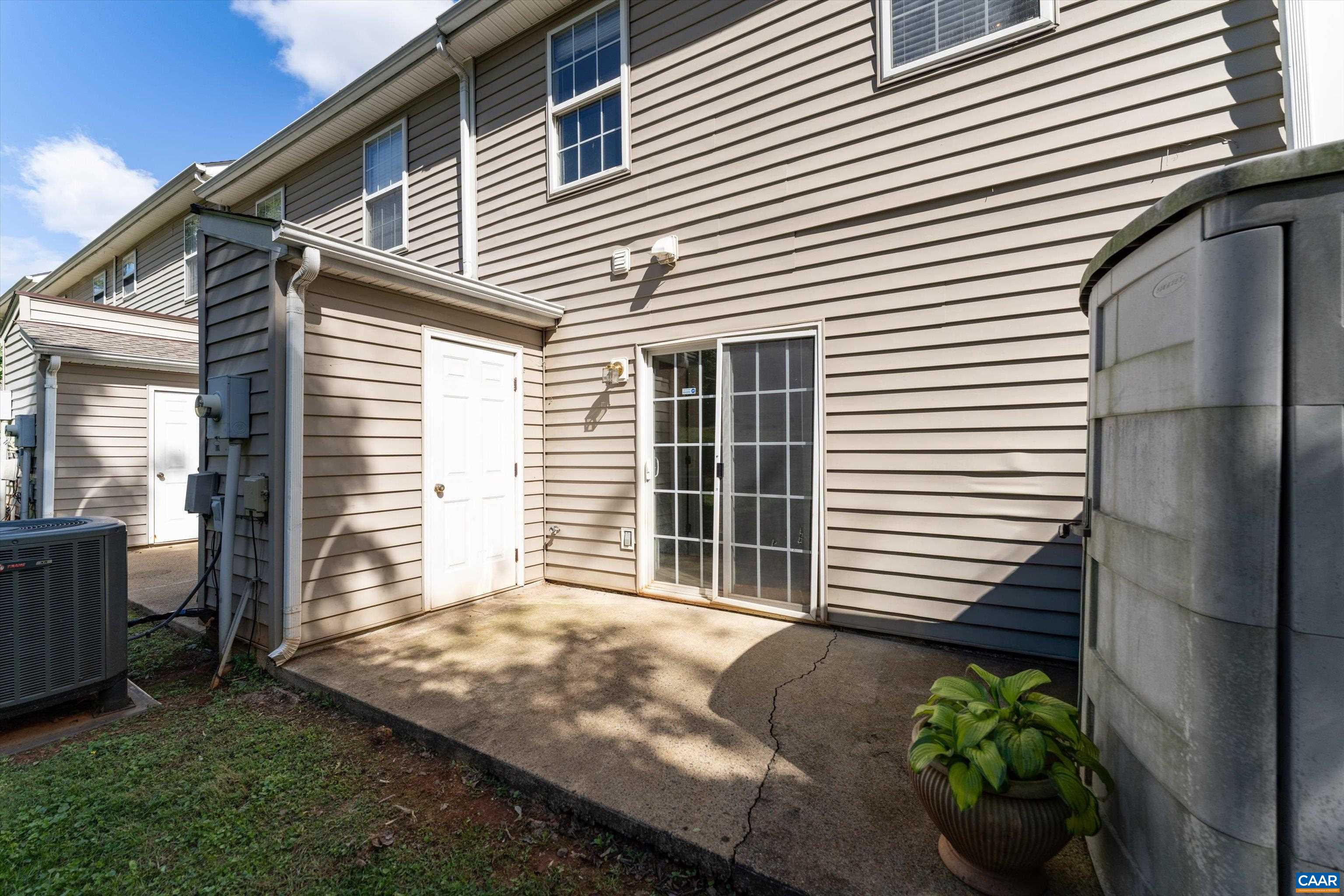 122 DANBURY CT, CHARLOTTESVILLE, Virginia 22902, 3 Bedrooms Bedrooms, ,2 BathroomsBathrooms,Residential,122 DANBURY CT,682584 MLS # 682584 122 DANBURY CT, CHARLOTTESVILLE, Virginia 22902, 3 Bedrooms Bedrooms, ,2 BathroomsBathrooms,Residential,122 DANBURY CT,682584 MLS # 682584