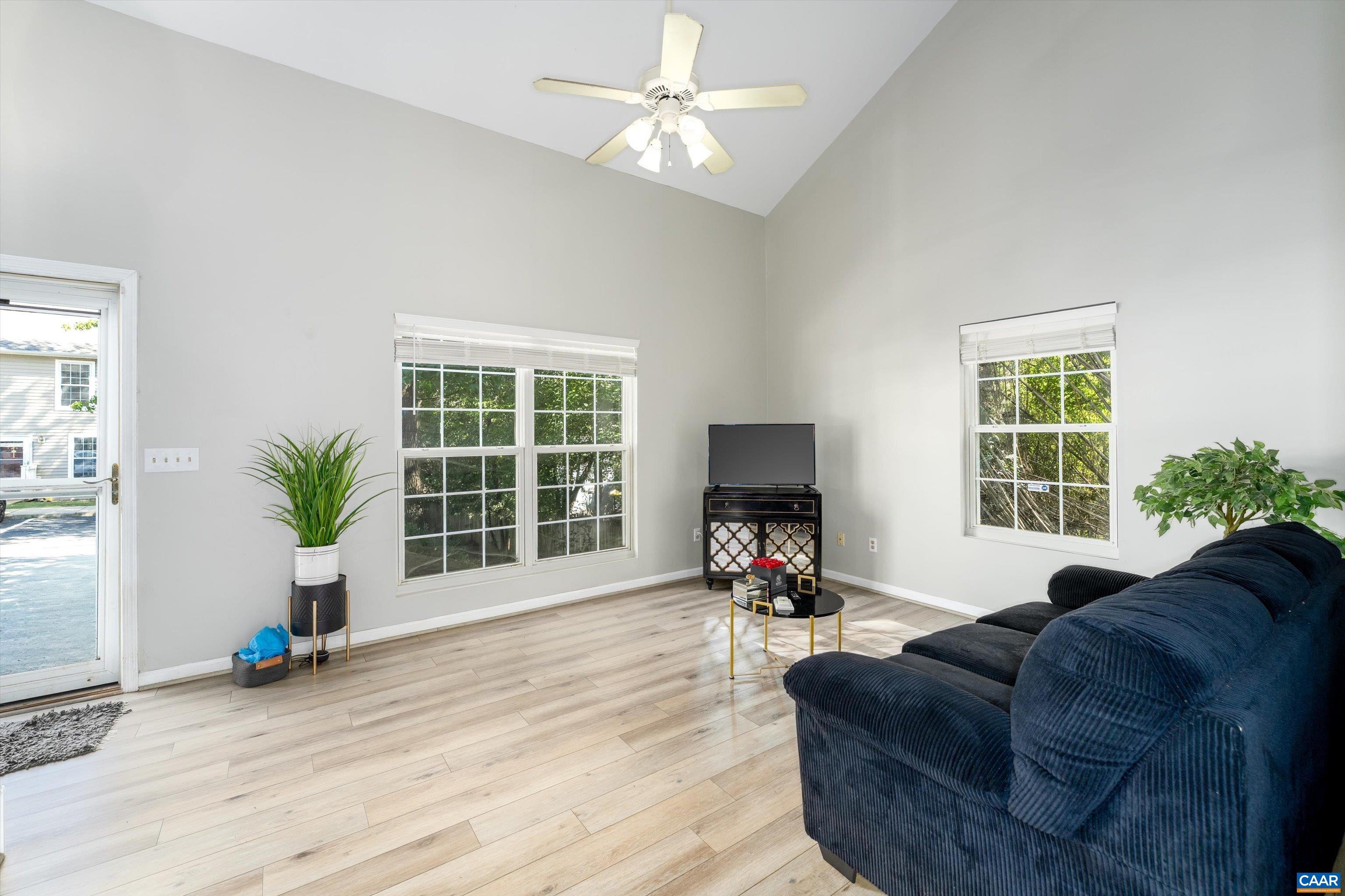122 DANBURY CT, CHARLOTTESVILLE, Virginia 22902, 3 Bedrooms Bedrooms, ,2 BathroomsBathrooms,Residential,122 DANBURY CT,682584 MLS # 682584 122 DANBURY CT, CHARLOTTESVILLE, Virginia 22902, 3 Bedrooms Bedrooms, ,2 BathroomsBathrooms,Residential,122 DANBURY CT,682584 MLS # 682584