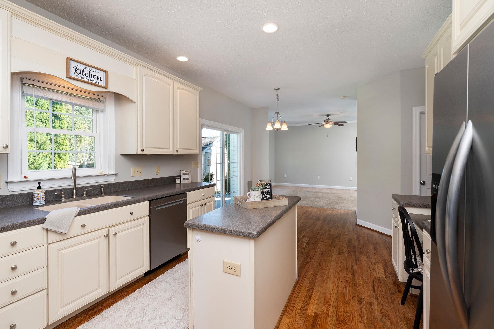 15 WINDSOR DR, FISHERSVILLE, Virginia 22939, 4 Bedrooms Bedrooms, ,2 BathroomsBathrooms,Residential,15 WINDSOR DR,682611 MLS # 682611
