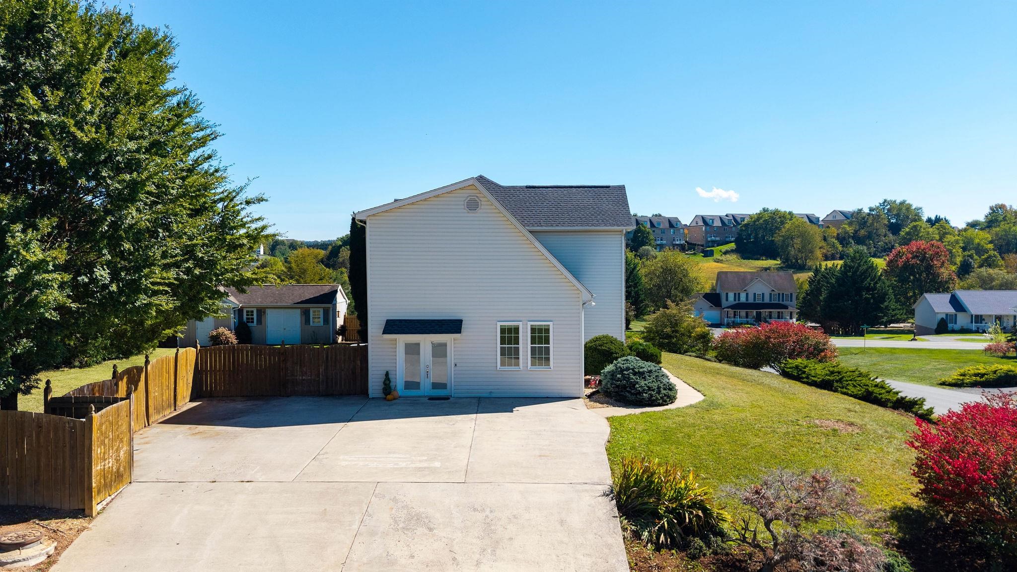 15 WINDSOR DR, FISHERSVILLE, Virginia 22939, 4 Bedrooms Bedrooms, ,2 BathroomsBathrooms,Residential,15 WINDSOR DR,682611 MLS # 682611