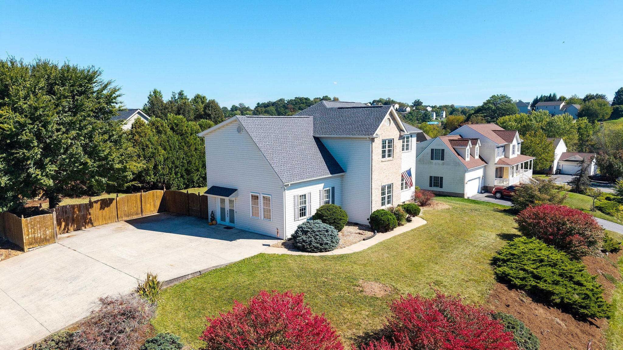 15 WINDSOR DR, FISHERSVILLE, Virginia 22939, 4 Bedrooms Bedrooms, ,2 BathroomsBathrooms,Residential,15 WINDSOR DR,682611 MLS # 682611
