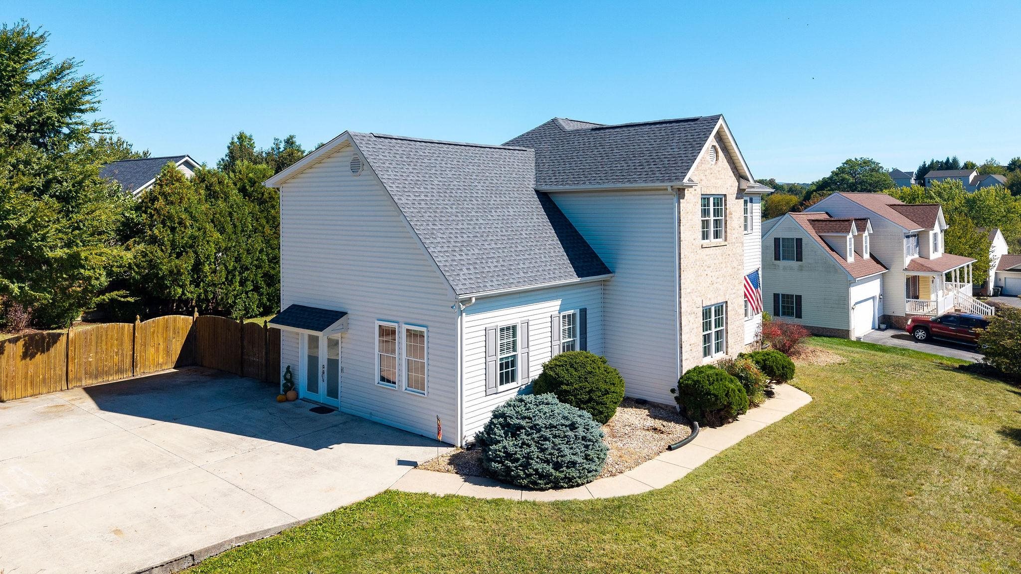 15 WINDSOR DR, FISHERSVILLE, Virginia 22939, 4 Bedrooms Bedrooms, ,2 BathroomsBathrooms,Residential,15 WINDSOR DR,682611 MLS # 682611