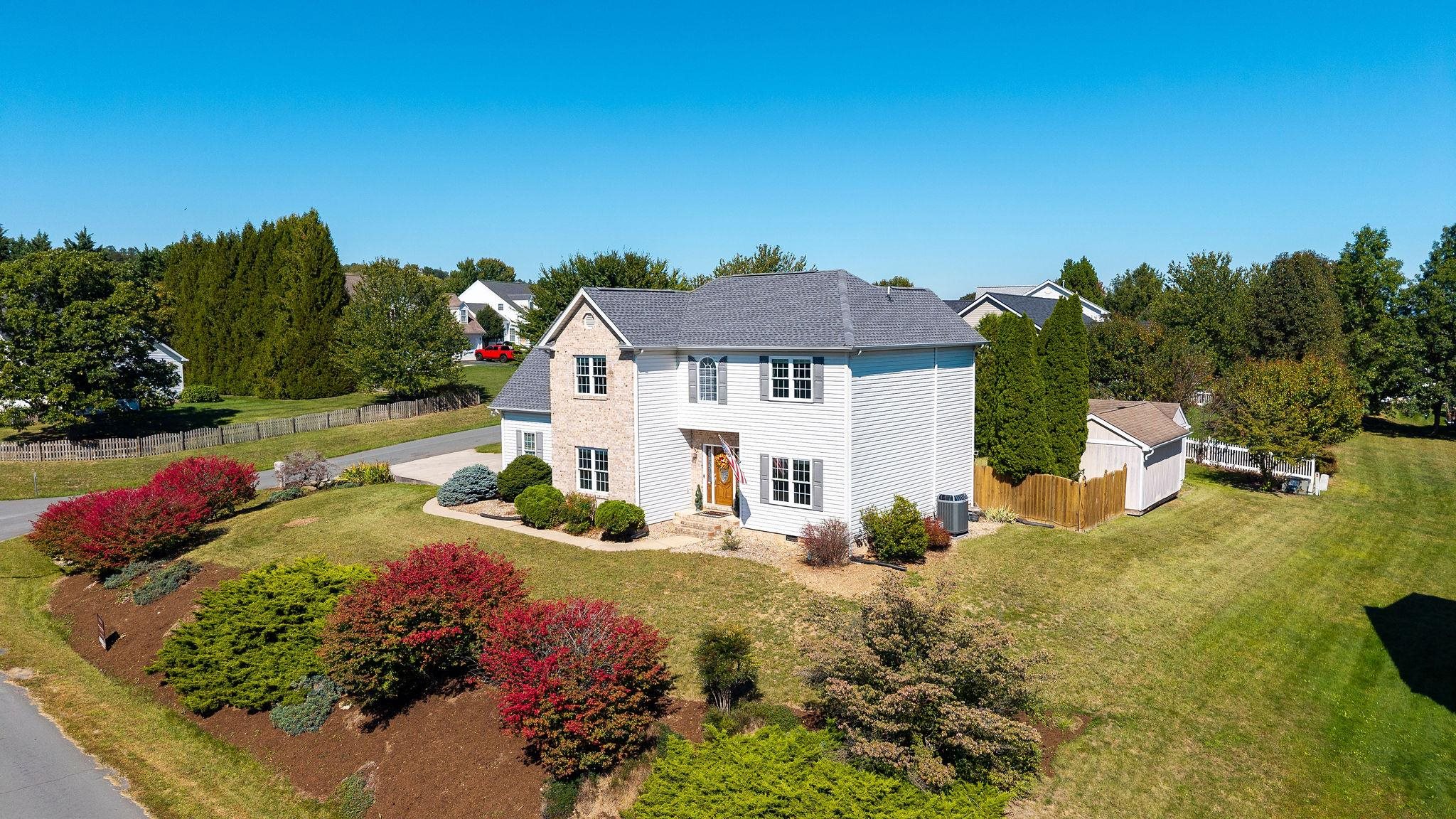 15 WINDSOR DR, FISHERSVILLE, Virginia 22939, 4 Bedrooms Bedrooms, ,2 BathroomsBathrooms,Residential,15 WINDSOR DR,682611 MLS # 682611