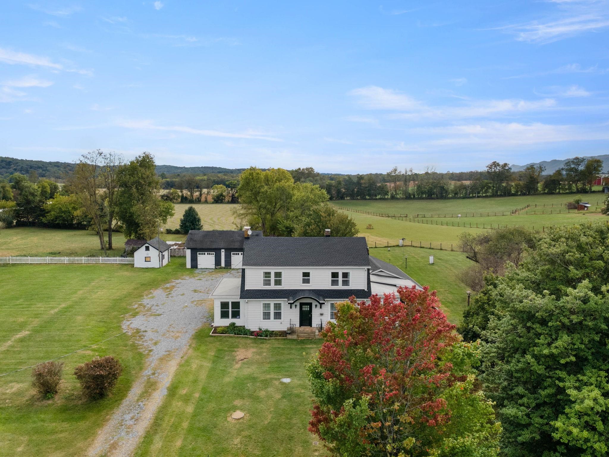 228 OLD FARMS RD, SHENANDOAH, Virginia 22849, 4 Bedrooms Bedrooms, ,2 BathroomsBathrooms,Residential,228 OLD FARMS RD,682615 MLS # 682615