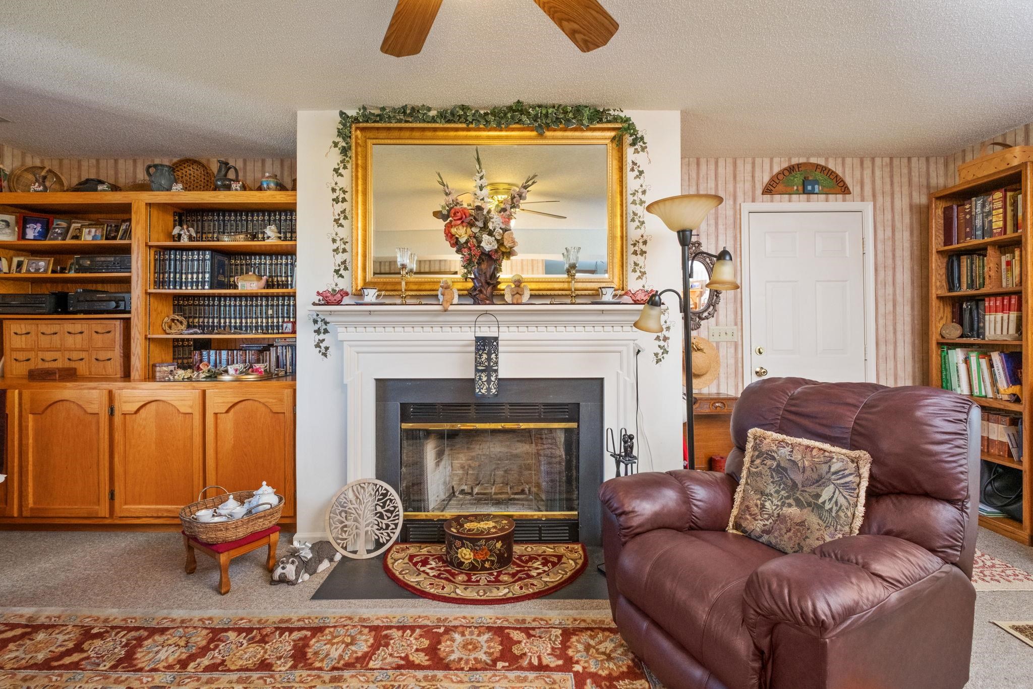 87 SUNSET DR, WAYNESBORO, Virginia 22980, 5 Bedrooms Bedrooms, ,2 BathroomsBathrooms,Residential,87 SUNSET DR,682617 MLS # 682617