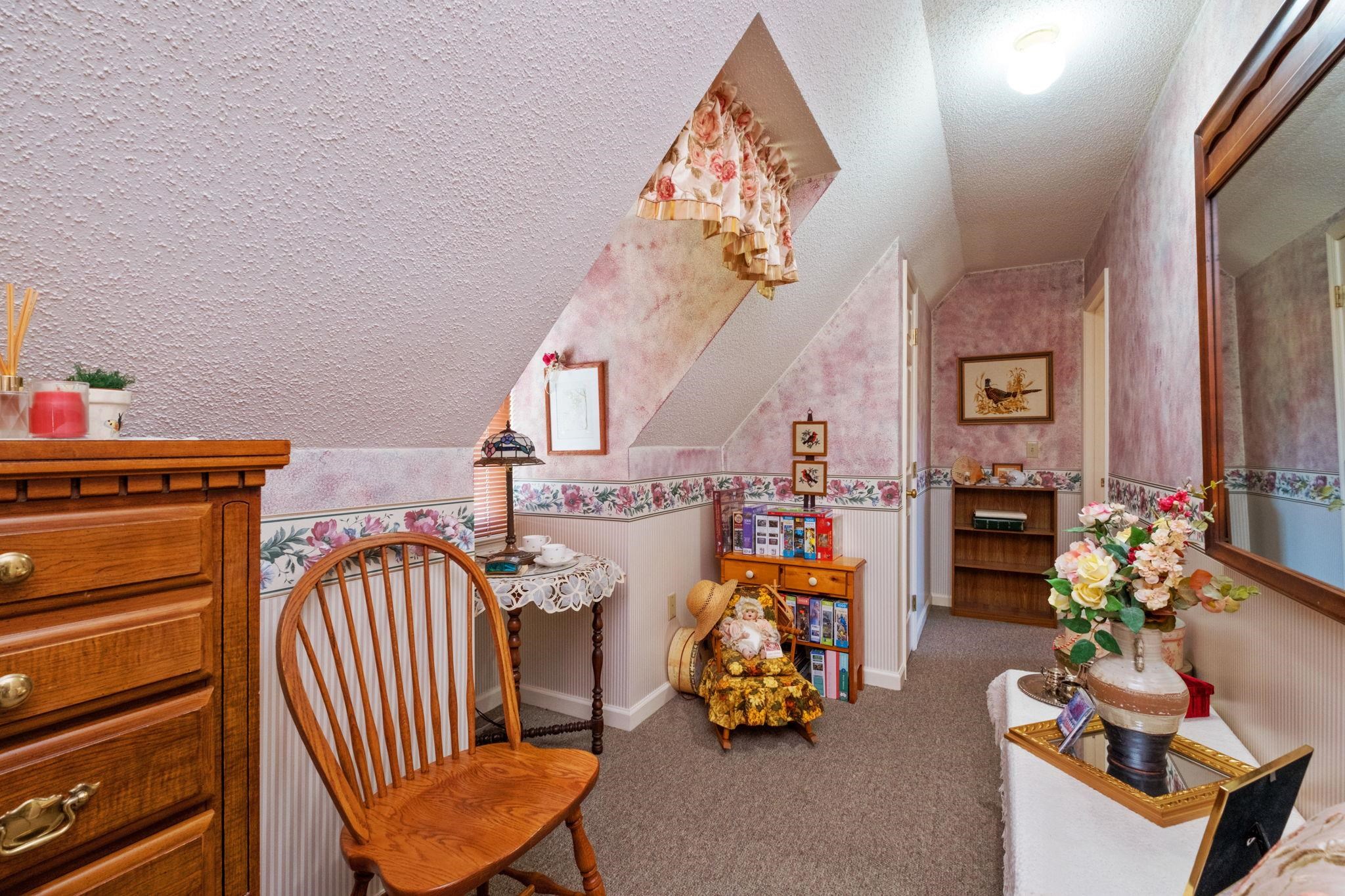 87 SUNSET DR, WAYNESBORO, Virginia 22980, 5 Bedrooms Bedrooms, ,2 BathroomsBathrooms,Residential,87 SUNSET DR,682617 MLS # 682617