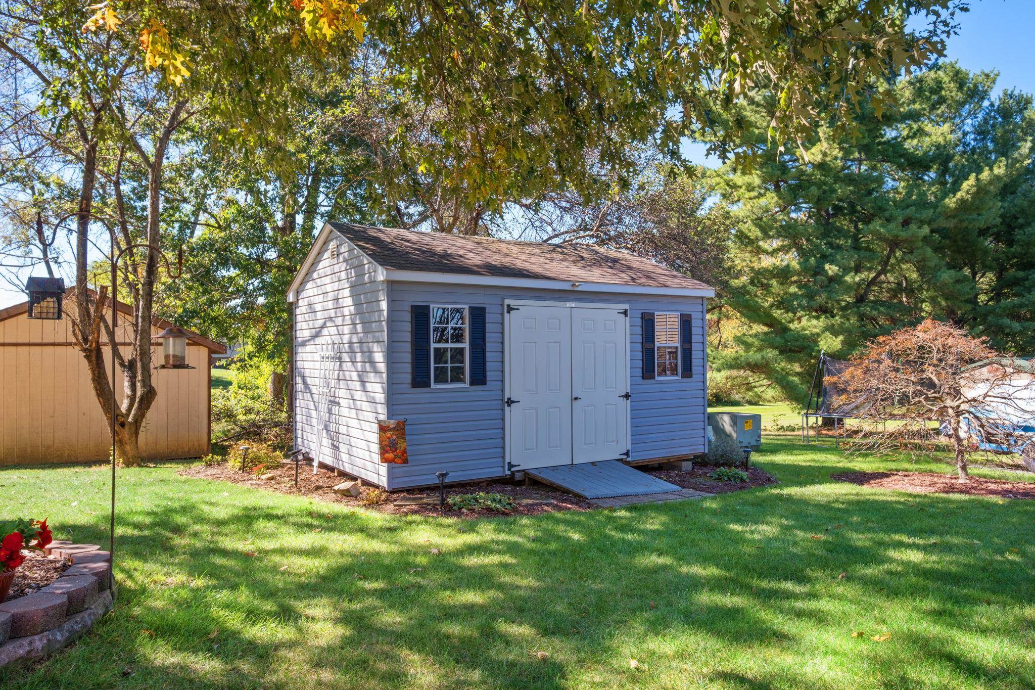 87 SUNSET DR, WAYNESBORO, Virginia 22980, 5 Bedrooms Bedrooms, ,2 BathroomsBathrooms,Residential,87 SUNSET DR,682617 MLS # 682617