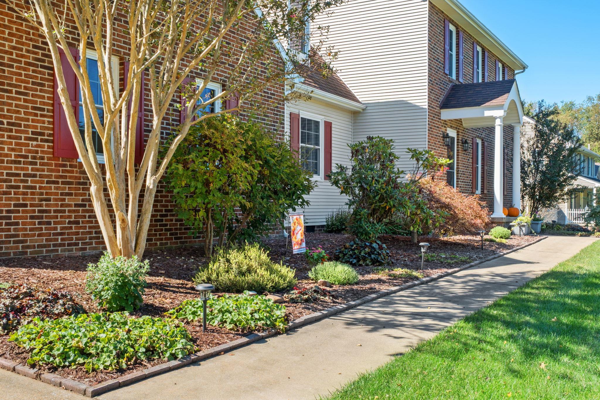 87 SUNSET DR, WAYNESBORO, Virginia 22980, 5 Bedrooms Bedrooms, ,2 BathroomsBathrooms,Residential,87 SUNSET DR,682617 MLS # 682617
