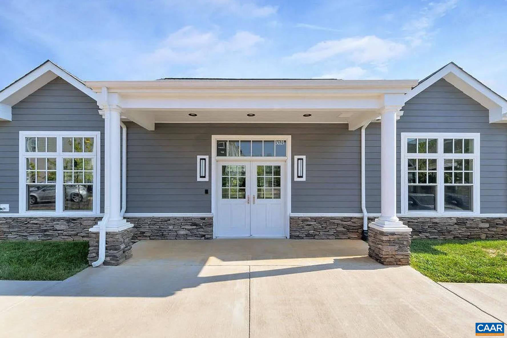 Community gym is included with the HOA. Community gym is included with the HOA.