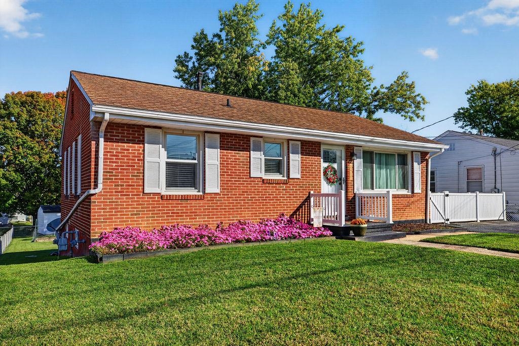 2405 PARK HILL RD, STAUNTON, Virginia 24401, 3 Bedrooms Bedrooms, ,1 BathroomBathrooms,Residential,2405 PARK HILL RD,682632 MLS # 682632 2405 PARK HILL RD, STAUNTON, Virginia 24401, 3 Bedrooms Bedrooms, ,1 BathroomBathrooms,Residential,2405 PARK HILL RD,682632 MLS # 682632