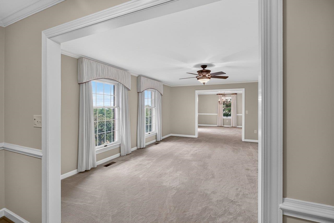 The large windows bring in lots of natural light