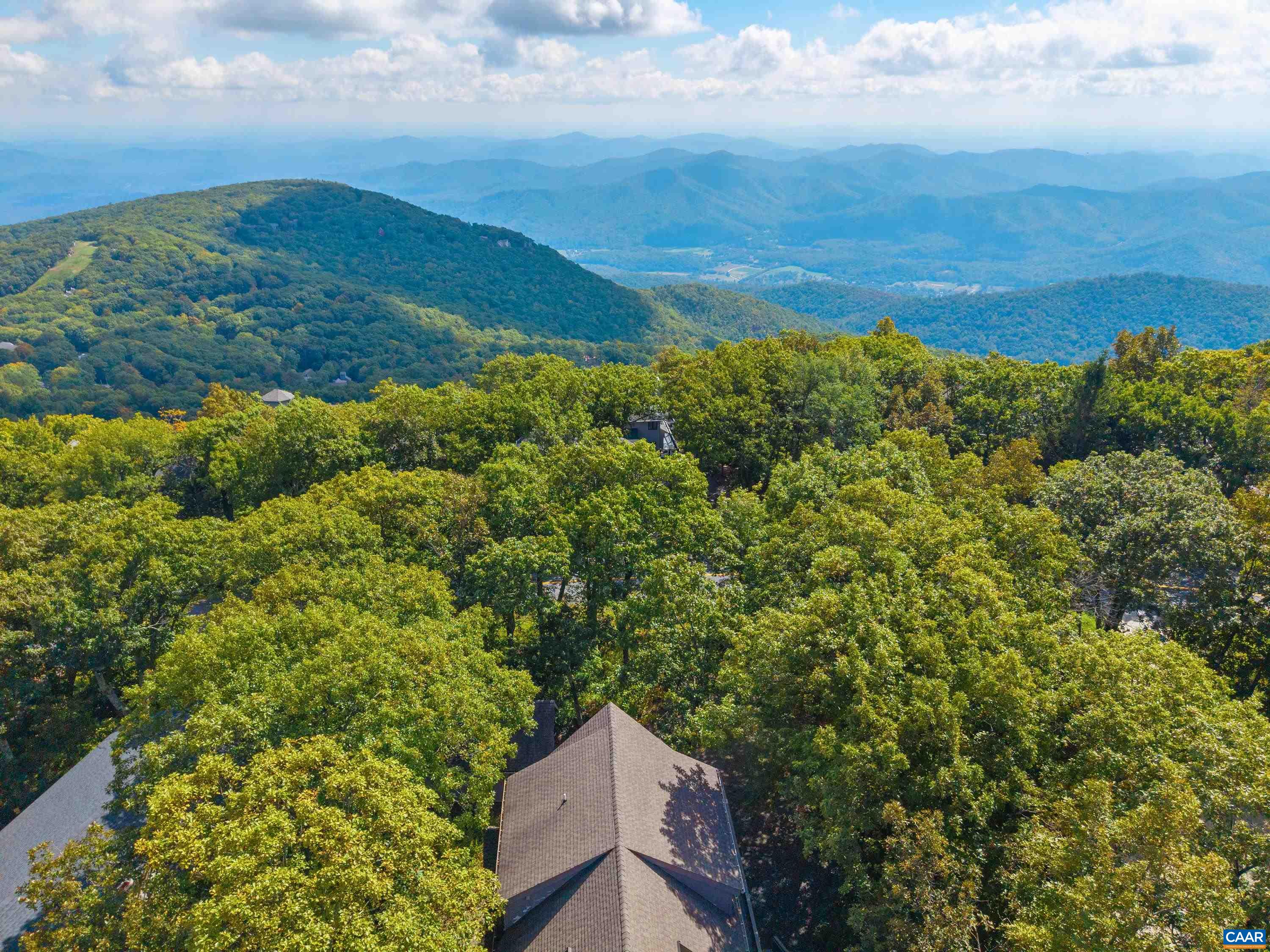 911 DEVILS KNOB LOOP, WINTERGREEN RESORT, Virginia 22967, 4 Bedrooms Bedrooms, ,3 BathroomsBathrooms,Residential,911 DEVILS KNOB LOOP,682638 MLS # 682638 911 DEVILS KNOB LOOP, WINTERGREEN RESORT, Virginia 22967, 4 Bedrooms Bedrooms, ,3 BathroomsBathrooms,Residential,911 DEVILS KNOB LOOP,682638 MLS # 682638