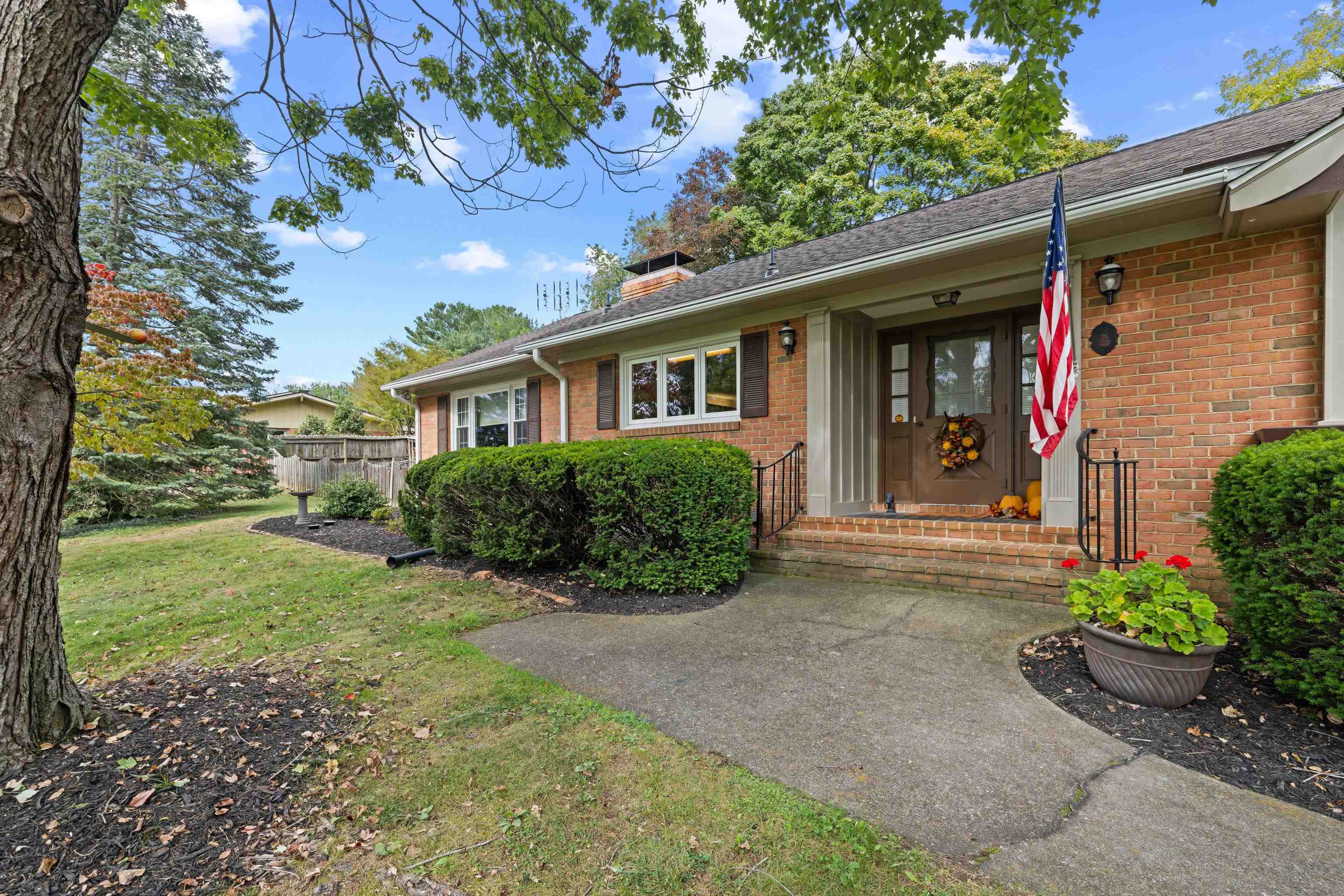1028 RIDGEMONT DR, STAUNTON, Virginia 24401, 4 Bedrooms Bedrooms, ,3 BathroomsBathrooms,Residential,1028 RIDGEMONT DR,682644 MLS # 682644 1028 RIDGEMONT DR, STAUNTON, Virginia 24401, 4 Bedrooms Bedrooms, ,3 BathroomsBathrooms,Residential,1028 RIDGEMONT DR,682644 MLS # 682644