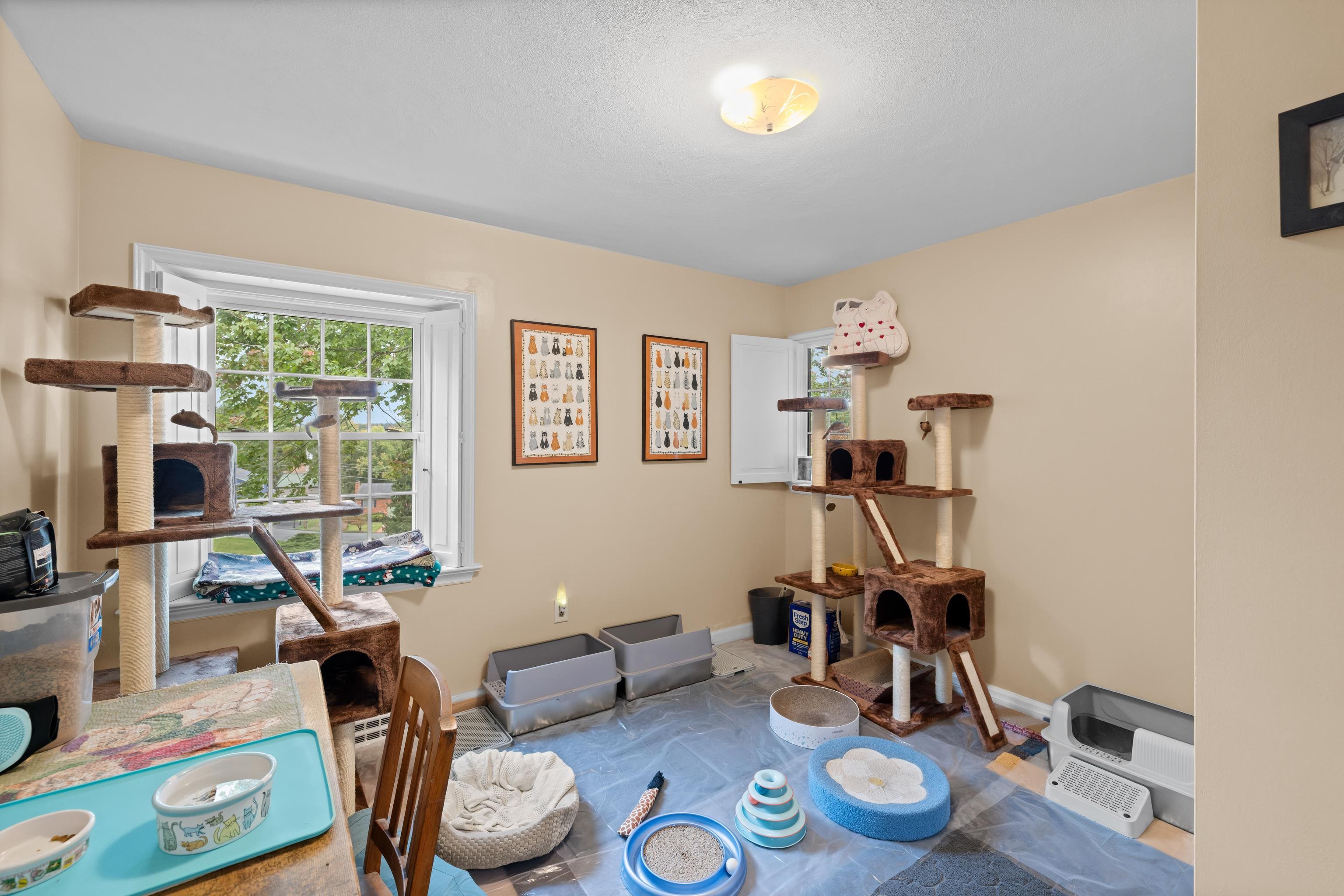 1028 RIDGEMONT DR, STAUNTON, Virginia 24401, 4 Bedrooms Bedrooms, ,3 BathroomsBathrooms,Residential,1028 RIDGEMONT DR,682644 MLS # 682644 1028 RIDGEMONT DR, STAUNTON, Virginia 24401, 4 Bedrooms Bedrooms, ,3 BathroomsBathrooms,Residential,1028 RIDGEMONT DR,682644 MLS # 682644