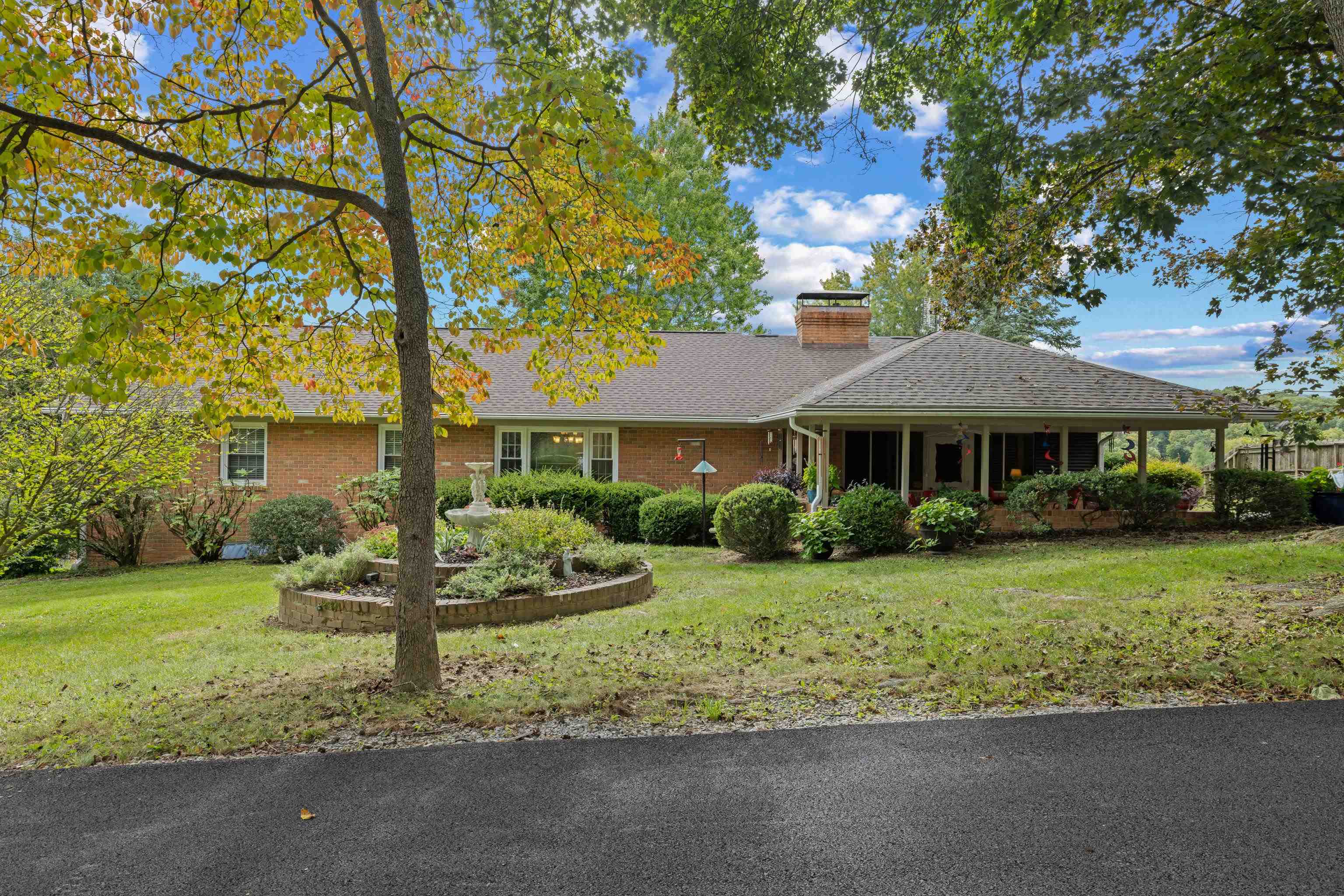 1028 RIDGEMONT DR, STAUNTON, Virginia 24401, 4 Bedrooms Bedrooms, ,3 BathroomsBathrooms,Residential,1028 RIDGEMONT DR,682644 MLS # 682644 1028 RIDGEMONT DR, STAUNTON, Virginia 24401, 4 Bedrooms Bedrooms, ,3 BathroomsBathrooms,Residential,1028 RIDGEMONT DR,682644 MLS # 682644