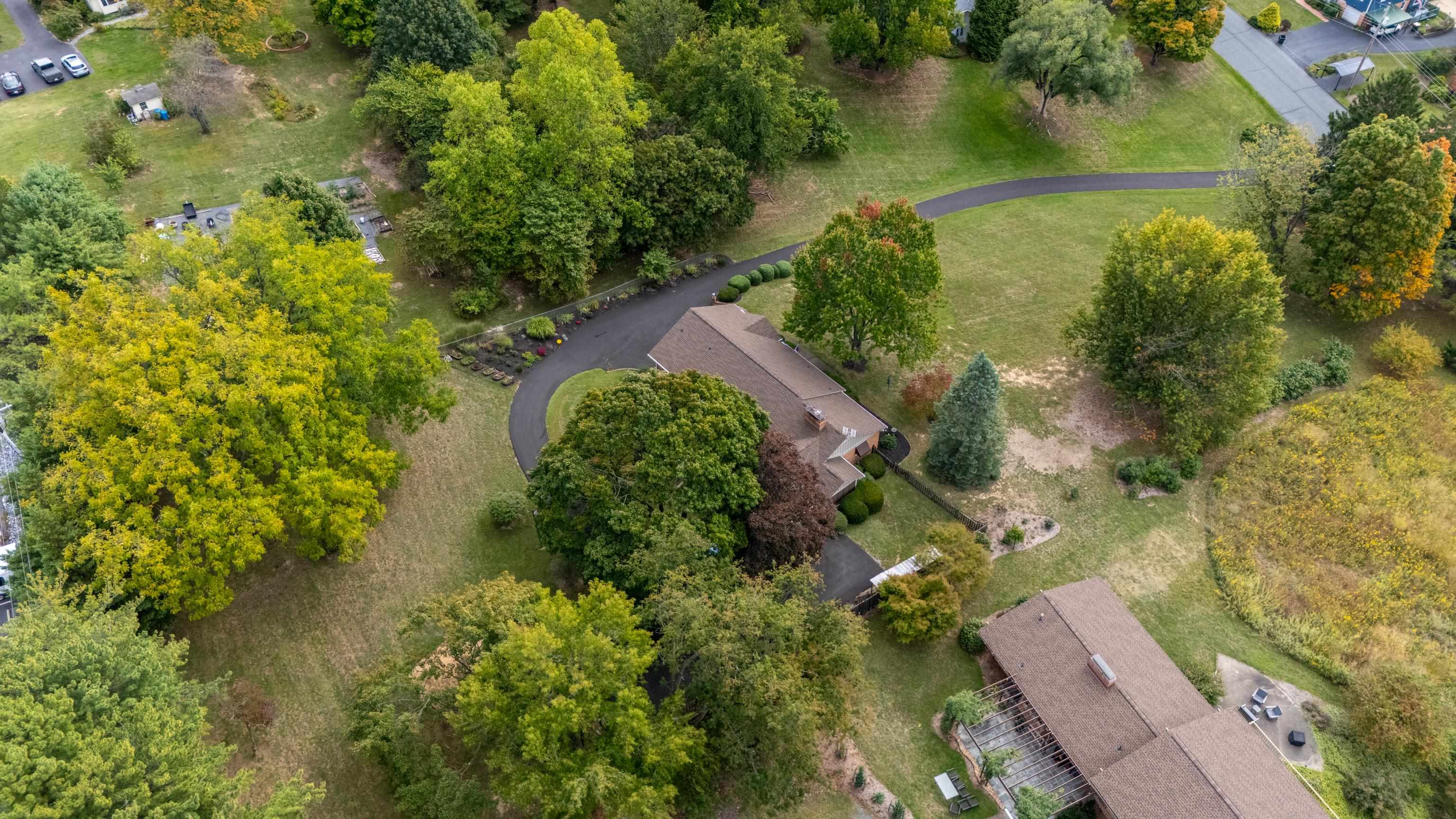 1028 RIDGEMONT DR, STAUNTON, Virginia 24401, 4 Bedrooms Bedrooms, ,3 BathroomsBathrooms,Residential,1028 RIDGEMONT DR,682644 MLS # 682644 1028 RIDGEMONT DR, STAUNTON, Virginia 24401, 4 Bedrooms Bedrooms, ,3 BathroomsBathrooms,Residential,1028 RIDGEMONT DR,682644 MLS # 682644