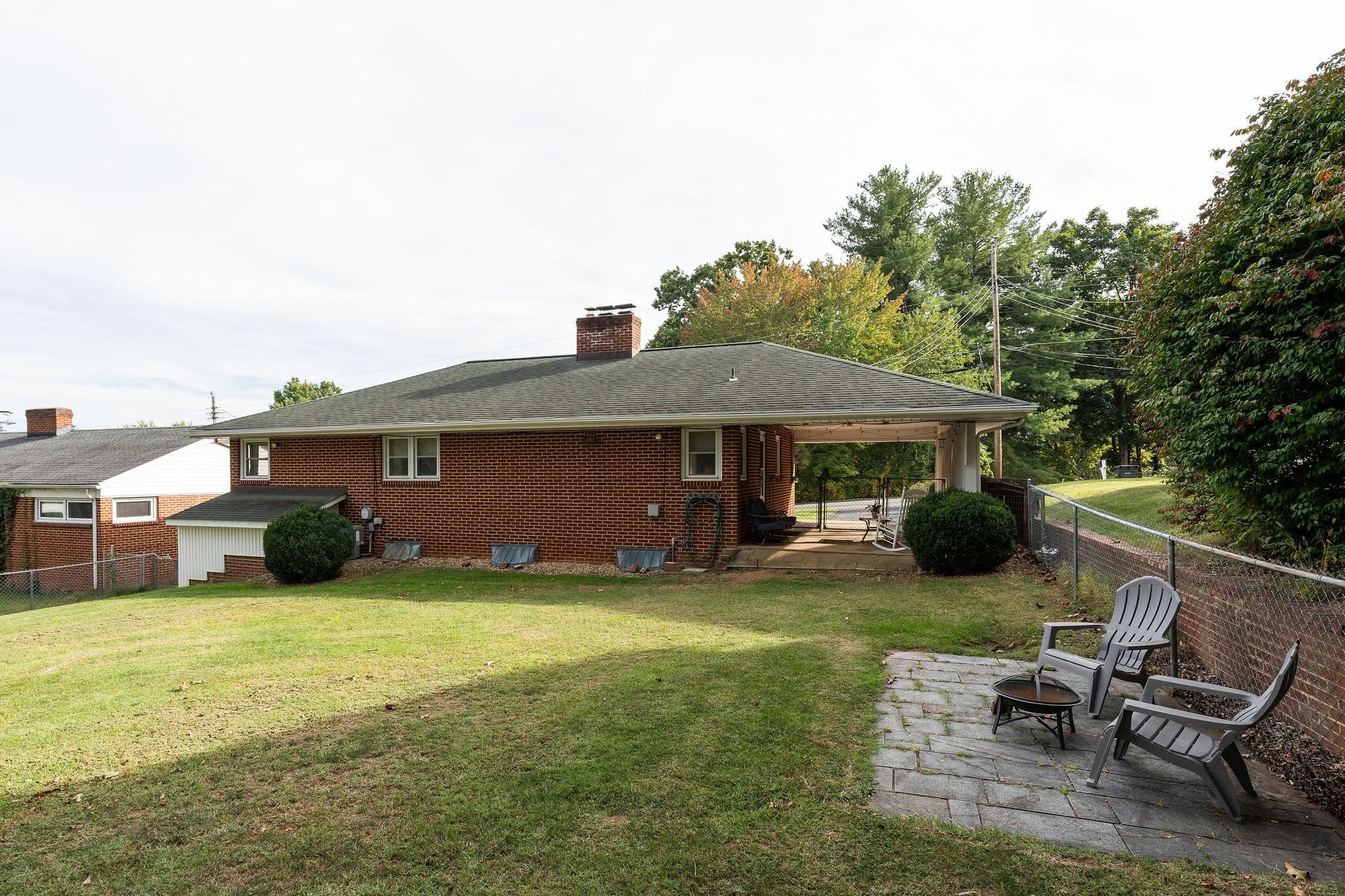 1115 SKYMONT RD, STAUNTON, Virginia 24401, 3 Bedrooms Bedrooms, ,2 BathroomsBathrooms,Residential,1115 SKYMONT RD,682645 MLS # 682645 1115 SKYMONT RD, STAUNTON, Virginia 24401, 3 Bedrooms Bedrooms, ,2 BathroomsBathrooms,Residential,1115 SKYMONT RD,682645 MLS # 682645