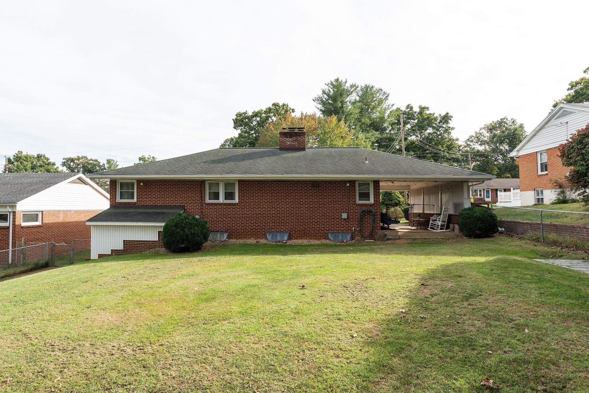 1115 SKYMONT RD, STAUNTON, Virginia 24401, 3 Bedrooms Bedrooms, ,2 BathroomsBathrooms,Residential,1115 SKYMONT RD,682645 MLS # 682645 1115 SKYMONT RD, STAUNTON, Virginia 24401, 3 Bedrooms Bedrooms, ,2 BathroomsBathrooms,Residential,1115 SKYMONT RD,682645 MLS # 682645
