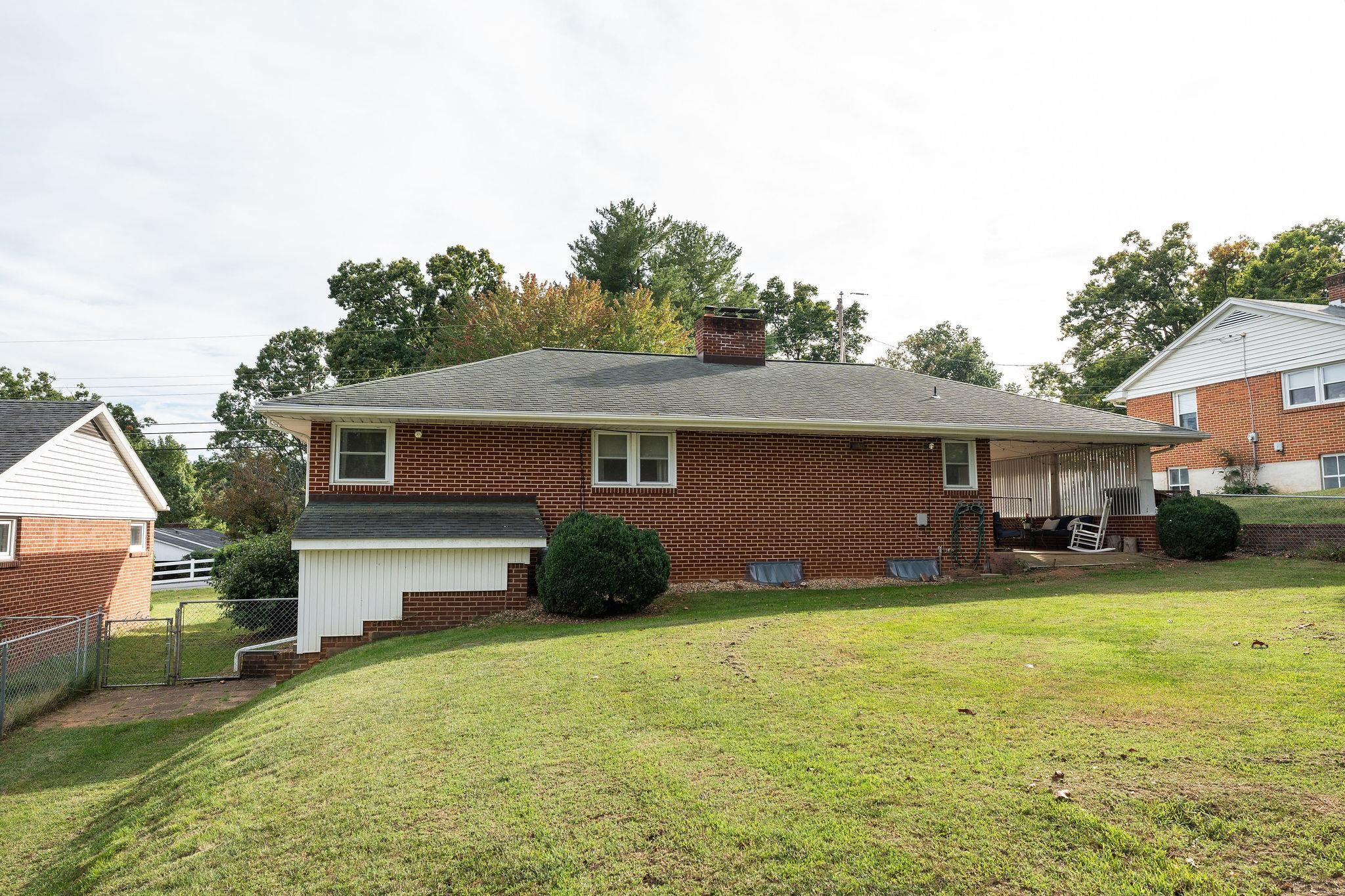 1115 SKYMONT RD, STAUNTON, Virginia 24401, 3 Bedrooms Bedrooms, ,2 BathroomsBathrooms,Residential,1115 SKYMONT RD,682645 MLS # 682645 1115 SKYMONT RD, STAUNTON, Virginia 24401, 3 Bedrooms Bedrooms, ,2 BathroomsBathrooms,Residential,1115 SKYMONT RD,682645 MLS # 682645