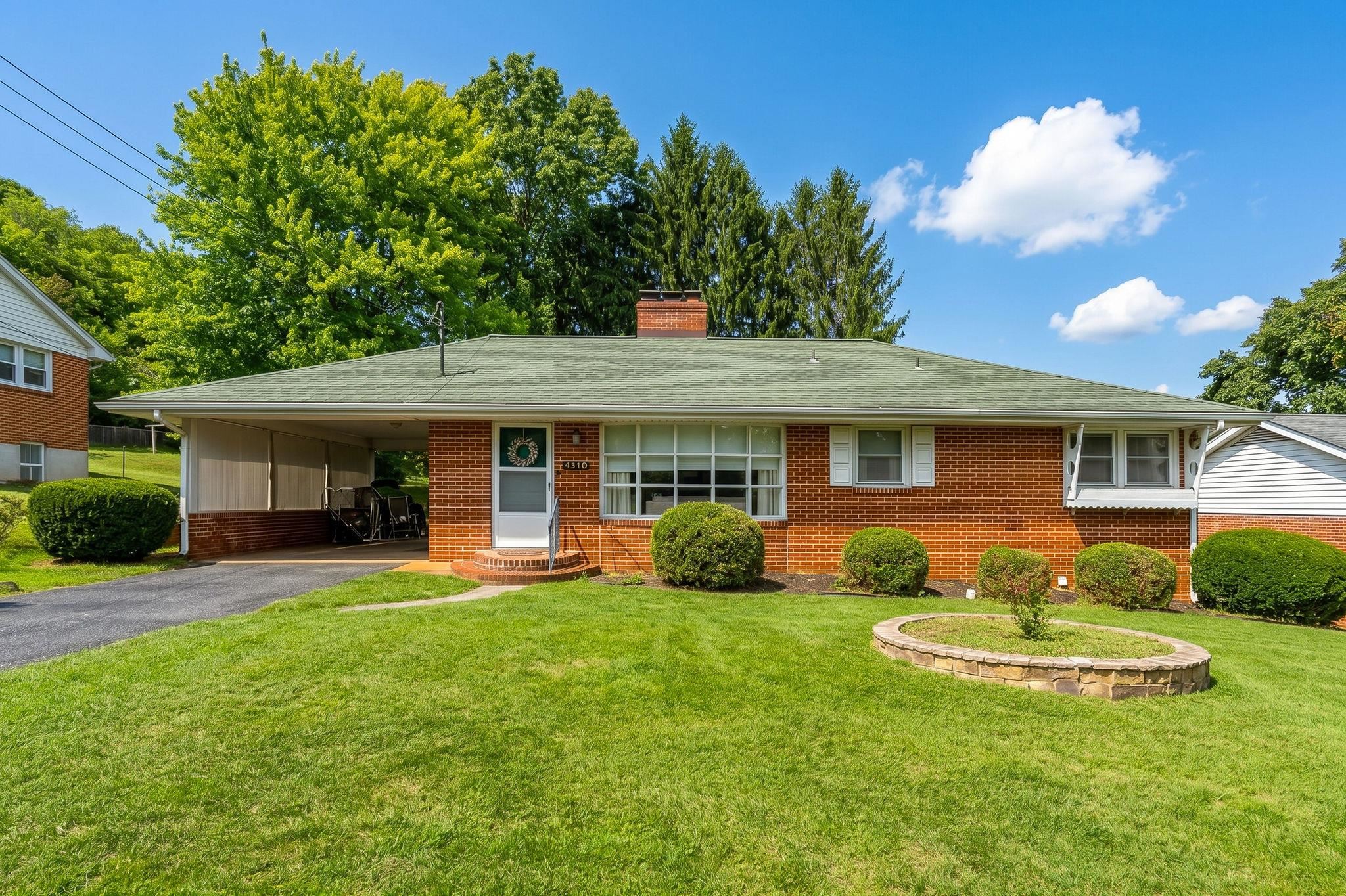 1115 SKYMONT RD, STAUNTON, Virginia 24401, 3 Bedrooms Bedrooms, ,2 BathroomsBathrooms,Residential,1115 SKYMONT RD,682645 MLS # 682645 1115 SKYMONT RD, STAUNTON, Virginia 24401, 3 Bedrooms Bedrooms, ,2 BathroomsBathrooms,Residential,1115 SKYMONT RD,682645 MLS # 682645