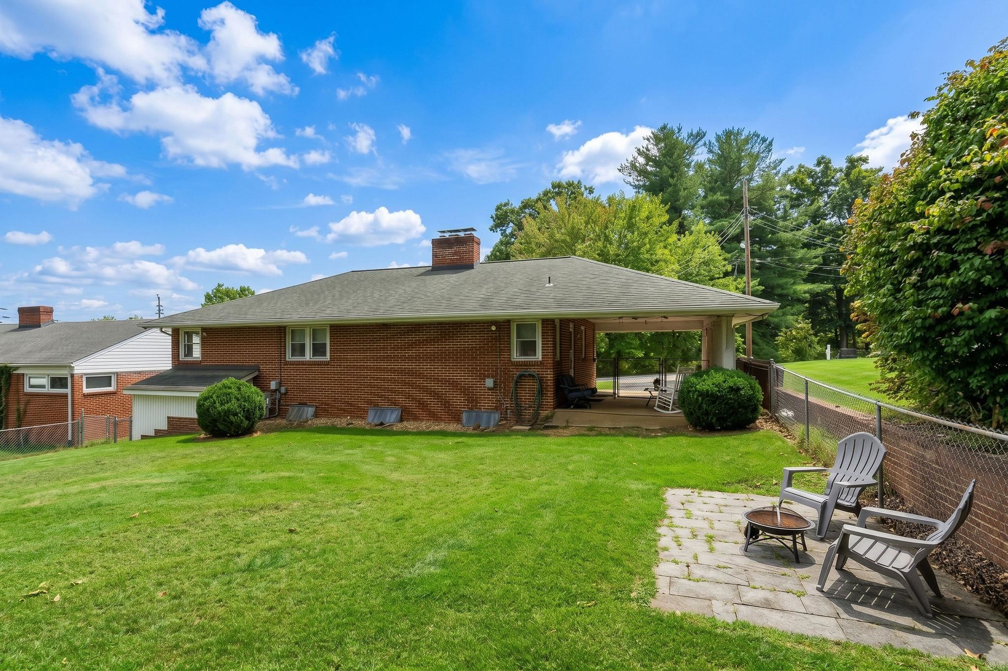 1115 SKYMONT RD, STAUNTON, Virginia 24401, 3 Bedrooms Bedrooms, ,2 BathroomsBathrooms,Residential,1115 SKYMONT RD,682645 MLS # 682645 1115 SKYMONT RD, STAUNTON, Virginia 24401, 3 Bedrooms Bedrooms, ,2 BathroomsBathrooms,Residential,1115 SKYMONT RD,682645 MLS # 682645