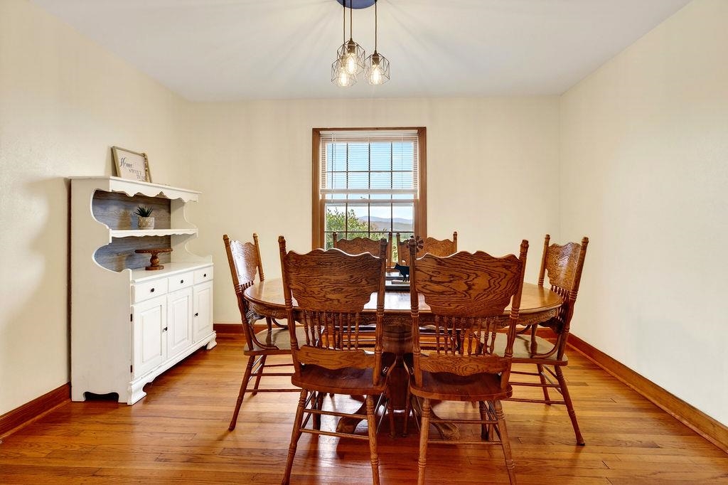 11 AVALON LN, LEXINGTON, Virginia 24450, 3 Bedrooms Bedrooms, ,2 BathroomsBathrooms,Residential,11 AVALON LN,682646 MLS # 682646 11 AVALON LN, LEXINGTON, Virginia 24450, 3 Bedrooms Bedrooms, ,2 BathroomsBathrooms,Residential,11 AVALON LN,682646 MLS # 682646
