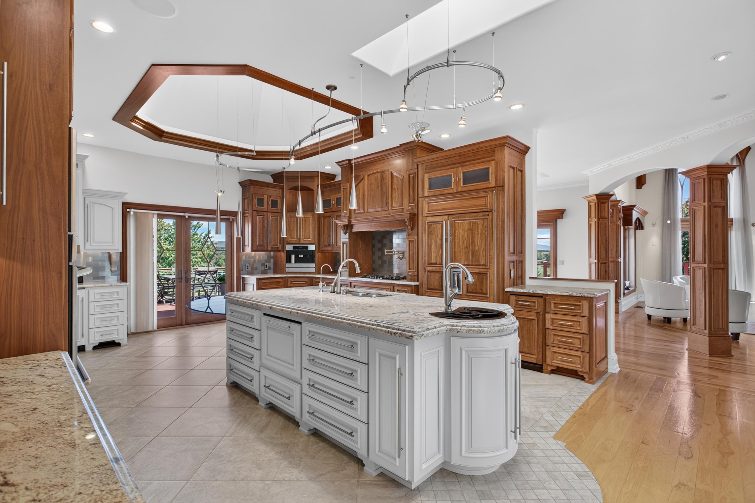 2655 HILLMEADOW DR, ROCKINGHAM, Virginia 22801, 5 Bedrooms Bedrooms, ,6 BathroomsBathrooms,Residential,2655 HILLMEADOW DR,682652 MLS # 682652