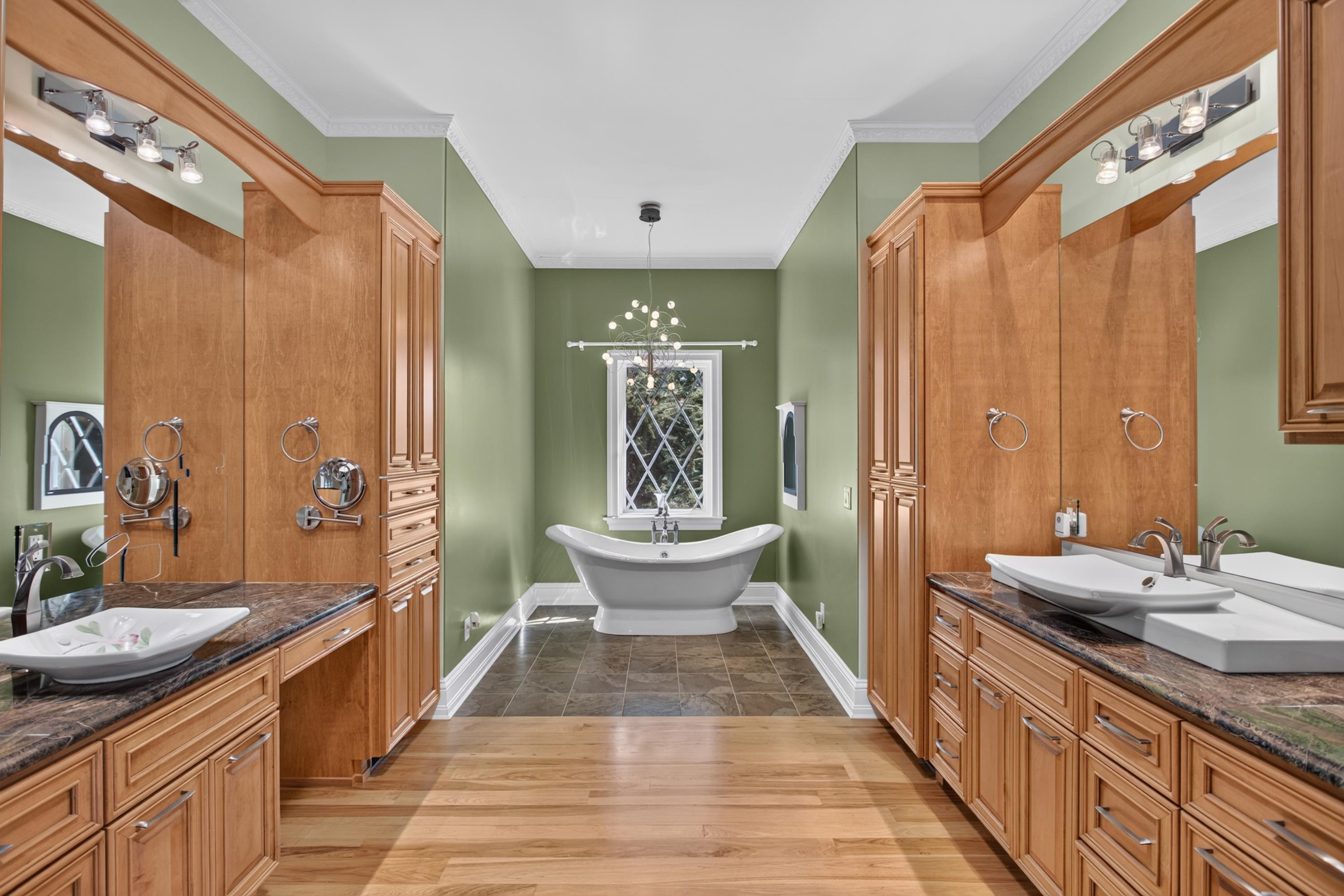 2655 HILLMEADOW DR, ROCKINGHAM, Virginia 22801, 5 Bedrooms Bedrooms, ,6 BathroomsBathrooms,Residential,2655 HILLMEADOW DR,682652 MLS # 682652