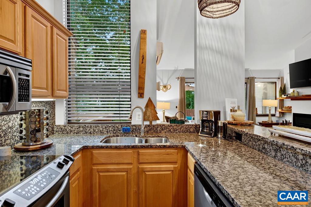 620 WHITE OAK CONDOS, WINTERGREEN RESORT, Virginia 22967, 2 Bedrooms Bedrooms, ,2 BathroomsBathrooms,Residential,Woolly Bull Chateau,620 WHITE OAK CONDOS,682653 MLS # 682653