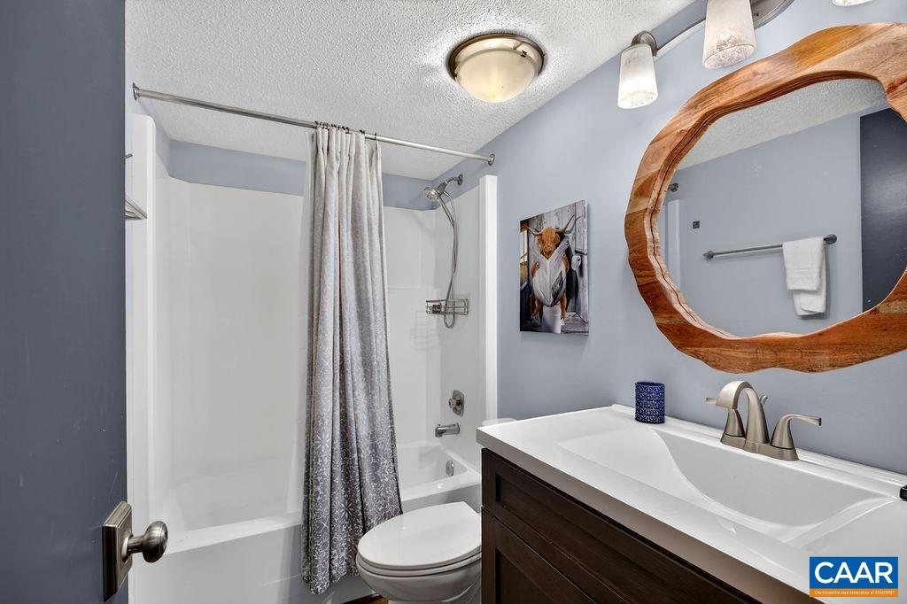 620 WHITE OAK CONDOS, WINTERGREEN RESORT, Virginia 22967, 2 Bedrooms Bedrooms, ,2 BathroomsBathrooms,Residential,Woolly Bull Chateau,620 WHITE OAK CONDOS,682653 MLS # 682653