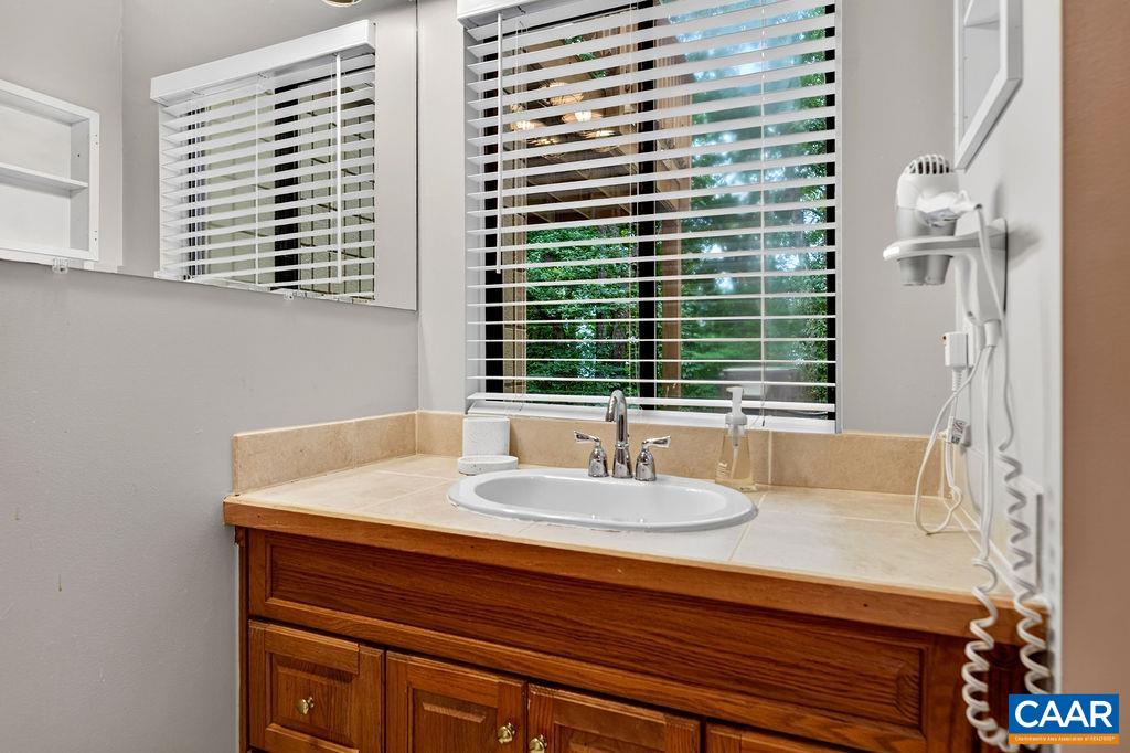 620 WHITE OAK CONDOS, WINTERGREEN RESORT, Virginia 22967, 2 Bedrooms Bedrooms, ,2 BathroomsBathrooms,Residential,Woolly Bull Chateau,620 WHITE OAK CONDOS,682653 MLS # 682653