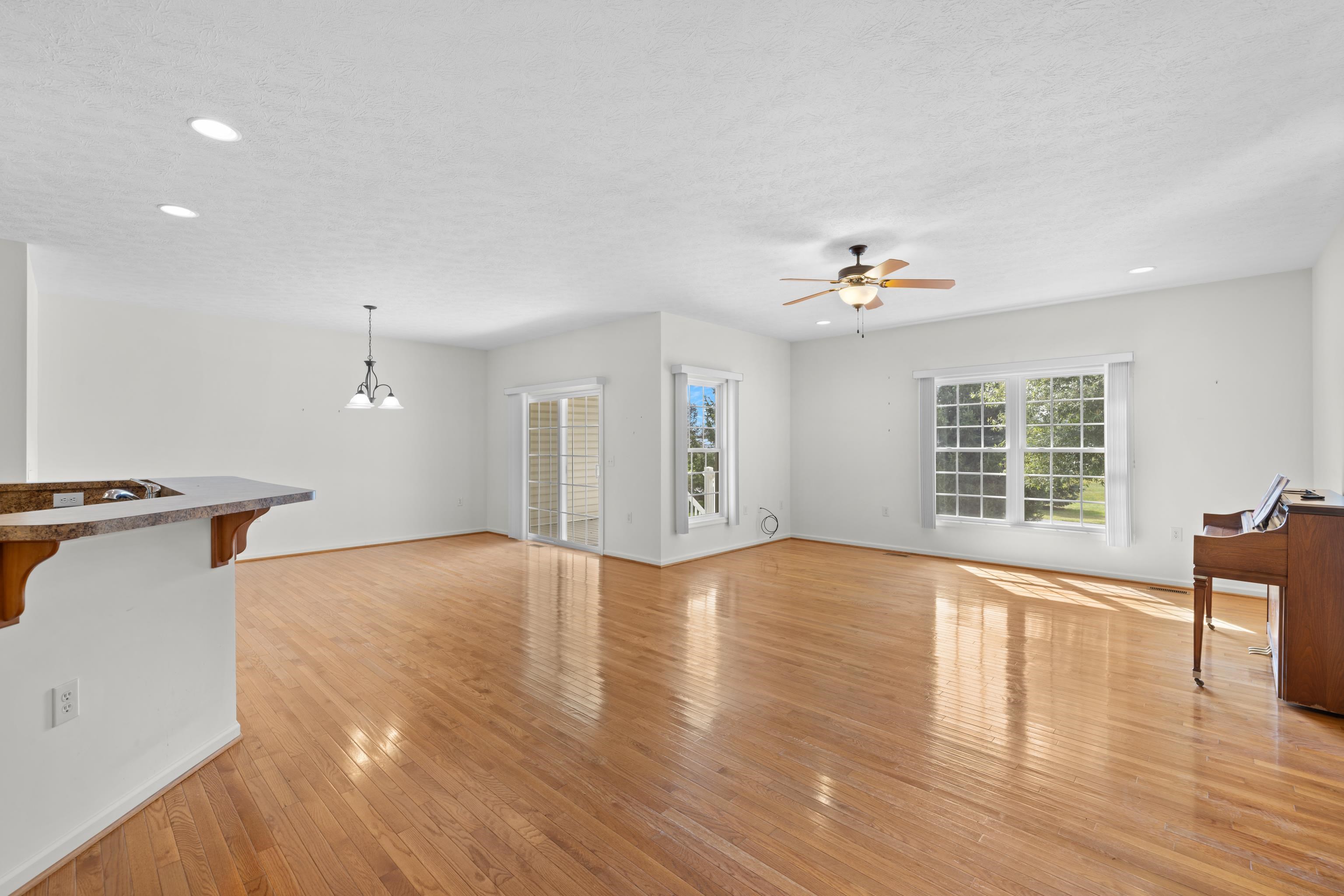 123 HOLLEN MILL CT, BRIDGEWATER, Virginia 22812, 2 Bedrooms Bedrooms, ,2 BathroomsBathrooms,Residential,123 HOLLEN MILL CT,682656 MLS # 682656 123 HOLLEN MILL CT, BRIDGEWATER, Virginia 22812, 2 Bedrooms Bedrooms, ,2 BathroomsBathrooms,Residential,123 HOLLEN MILL CT,682656 MLS # 682656