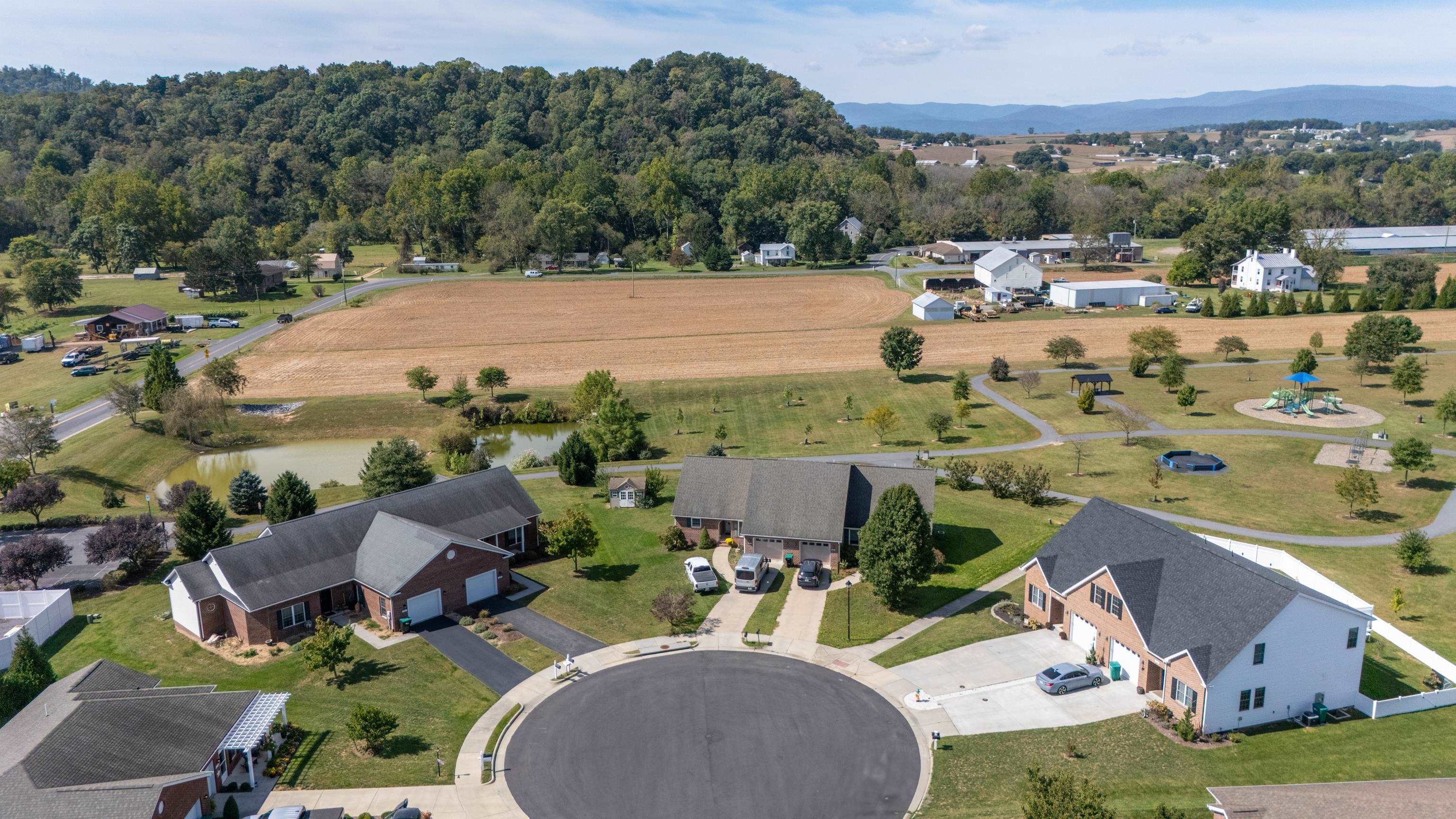 123 HOLLEN MILL CT, BRIDGEWATER, Virginia 22812, 2 Bedrooms Bedrooms, ,2 BathroomsBathrooms,Residential,123 HOLLEN MILL CT,682656 MLS # 682656 123 HOLLEN MILL CT, BRIDGEWATER, Virginia 22812, 2 Bedrooms Bedrooms, ,2 BathroomsBathrooms,Residential,123 HOLLEN MILL CT,682656 MLS # 682656