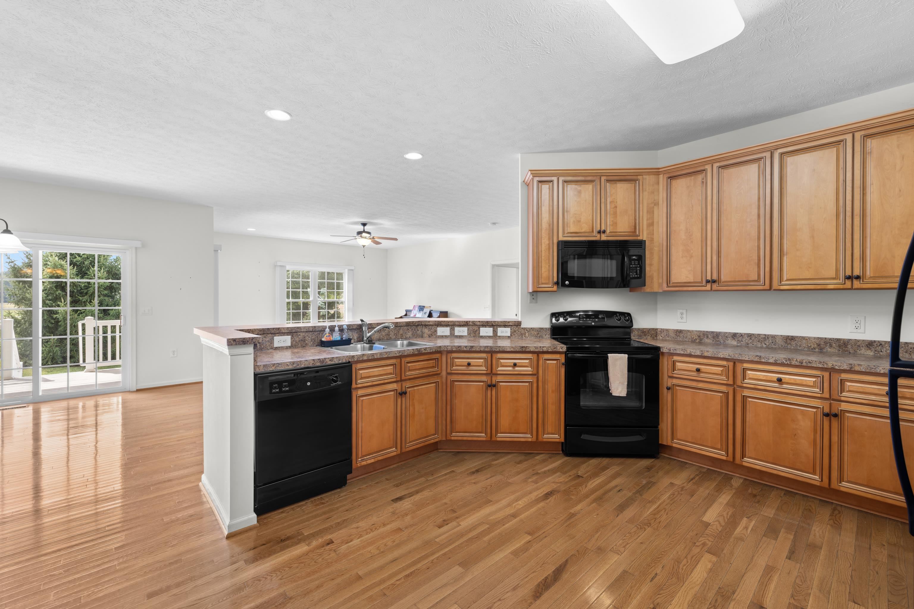 123 HOLLEN MILL CT, BRIDGEWATER, Virginia 22812, 2 Bedrooms Bedrooms, ,2 BathroomsBathrooms,Residential,123 HOLLEN MILL CT,682656 MLS # 682656 123 HOLLEN MILL CT, BRIDGEWATER, Virginia 22812, 2 Bedrooms Bedrooms, ,2 BathroomsBathrooms,Residential,123 HOLLEN MILL CT,682656 MLS # 682656