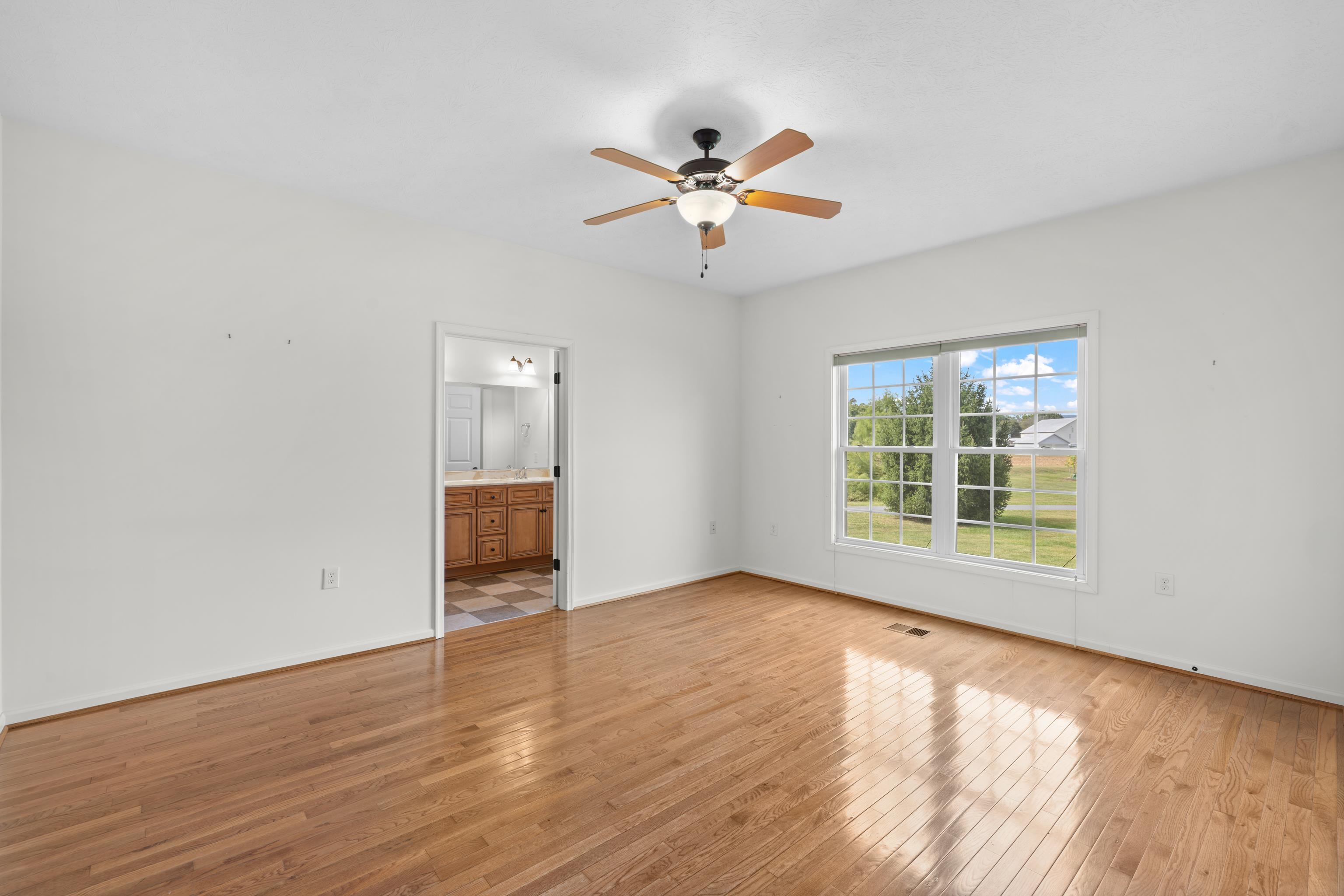 123 HOLLEN MILL CT, BRIDGEWATER, Virginia 22812, 2 Bedrooms Bedrooms, ,2 BathroomsBathrooms,Residential,123 HOLLEN MILL CT,682656 MLS # 682656 123 HOLLEN MILL CT, BRIDGEWATER, Virginia 22812, 2 Bedrooms Bedrooms, ,2 BathroomsBathrooms,Residential,123 HOLLEN MILL CT,682656 MLS # 682656