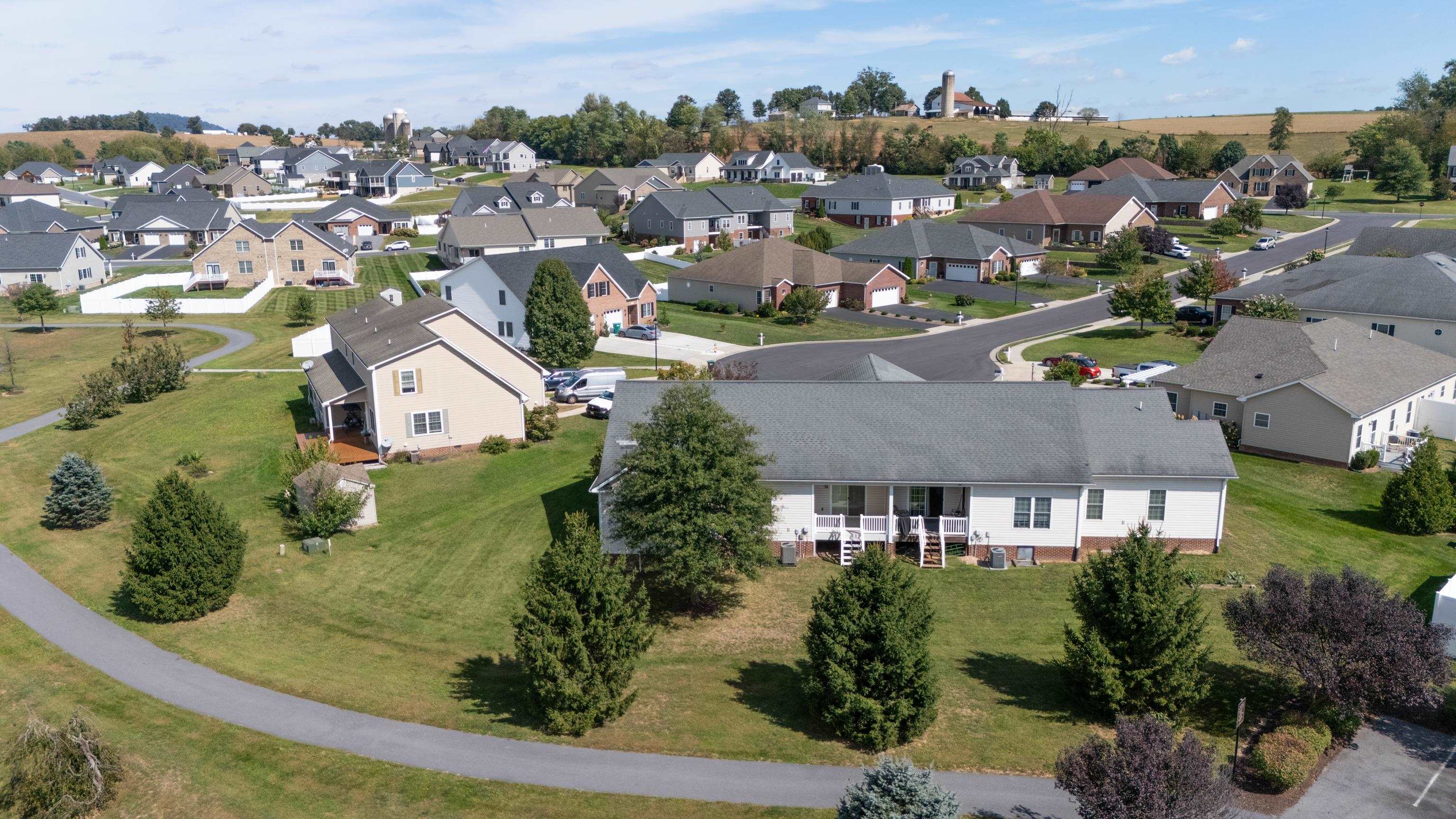 123 HOLLEN MILL CT, BRIDGEWATER, Virginia 22812, 2 Bedrooms Bedrooms, ,2 BathroomsBathrooms,Residential,123 HOLLEN MILL CT,682656 MLS # 682656 123 HOLLEN MILL CT, BRIDGEWATER, Virginia 22812, 2 Bedrooms Bedrooms, ,2 BathroomsBathrooms,Residential,123 HOLLEN MILL CT,682656 MLS # 682656