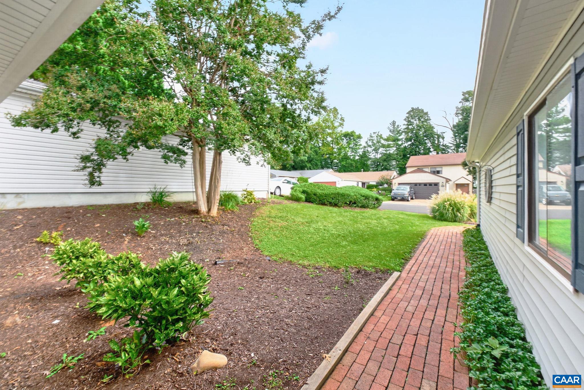Home sits on a dead end street with no through traffic