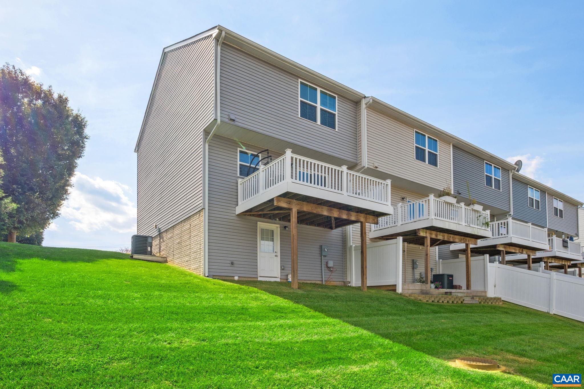 824 CARSON CIR, GROTTOES, Virginia 24441, 3 Bedrooms Bedrooms, ,2 BathroomsBathrooms,Residential,824 CARSON CIR,682672 MLS # 682672 824 CARSON CIR, GROTTOES, Virginia 24441, 3 Bedrooms Bedrooms, ,2 BathroomsBathrooms,Residential,824 CARSON CIR,682672 MLS # 682672