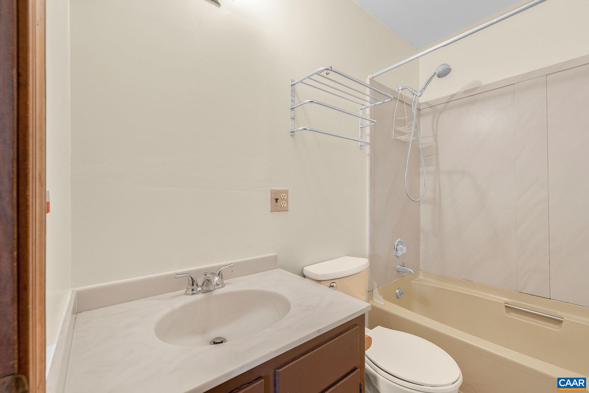 7330 BATESVILLE RD, BATESVILLE, Virginia 22920, 3 Bedrooms Bedrooms, ,2 BathroomsBathrooms,Residential,7330 BATESVILLE RD,682679 MLS # 682679 7330 BATESVILLE RD, BATESVILLE, Virginia 22920, 3 Bedrooms Bedrooms, ,2 BathroomsBathrooms,Residential,7330 BATESVILLE RD,682679 MLS # 682679