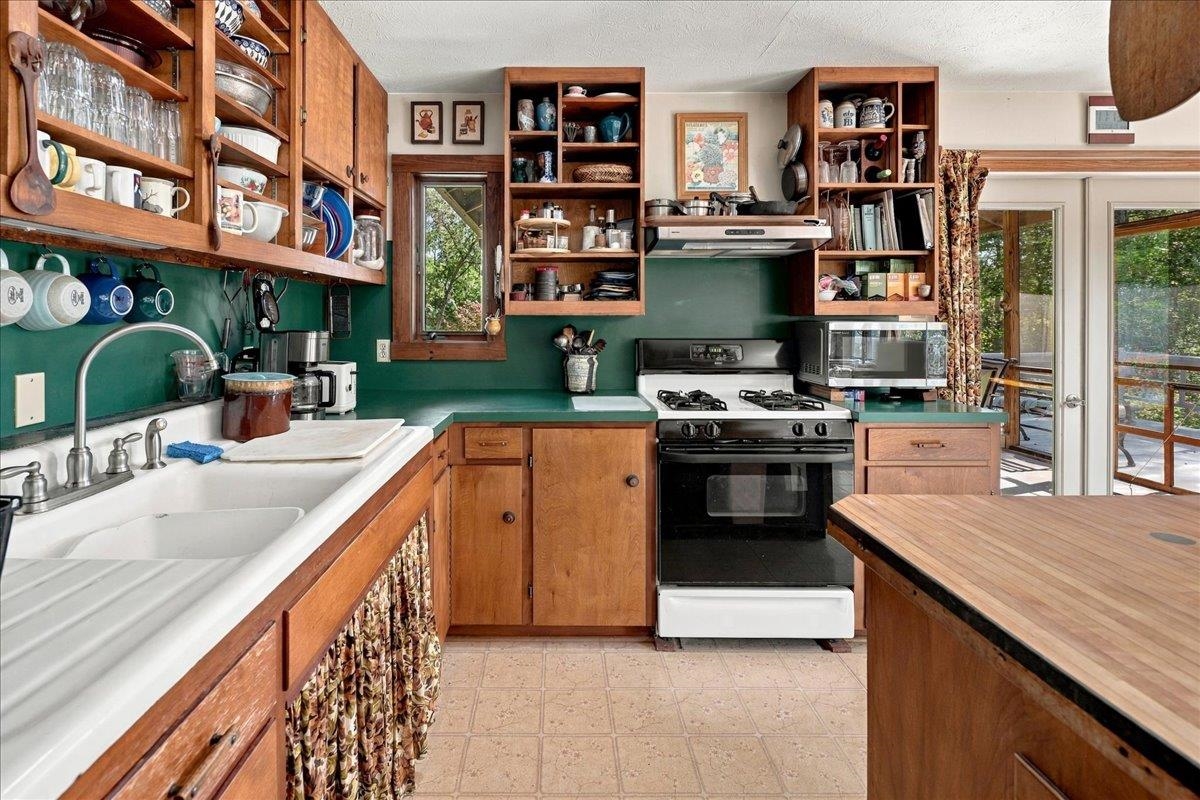 Address not available!, 1 Bedroom Bedrooms, ,2 BathroomsBathrooms,Residential,10375 GENOA RD,682680 MLS # 682680