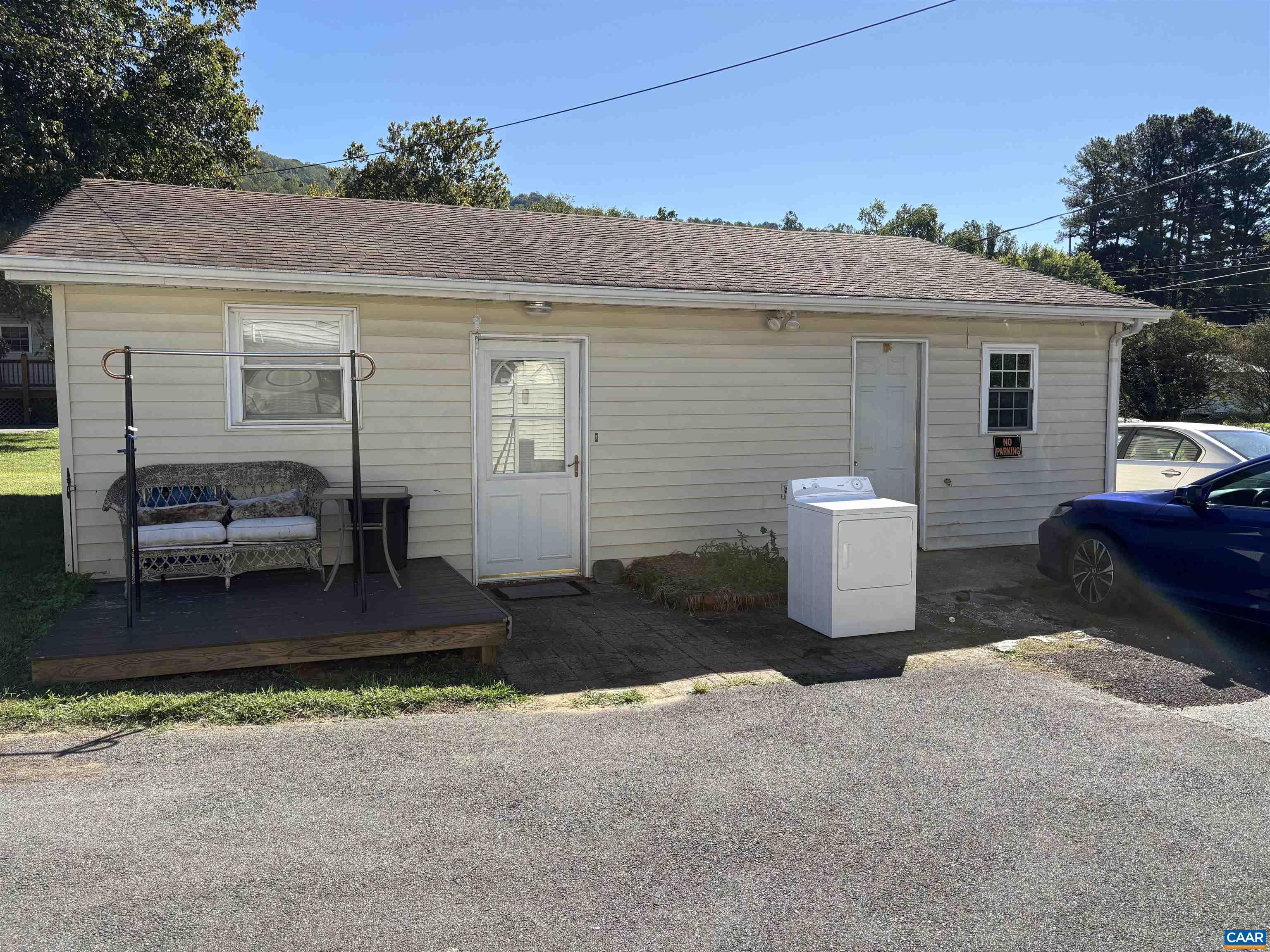 788 FRONT ST, LOVINGSTON, Virginia 22949, 4 Bedrooms Bedrooms, ,3 BathroomsBathrooms,Residential,788 FRONT ST,682686 MLS # 682686
