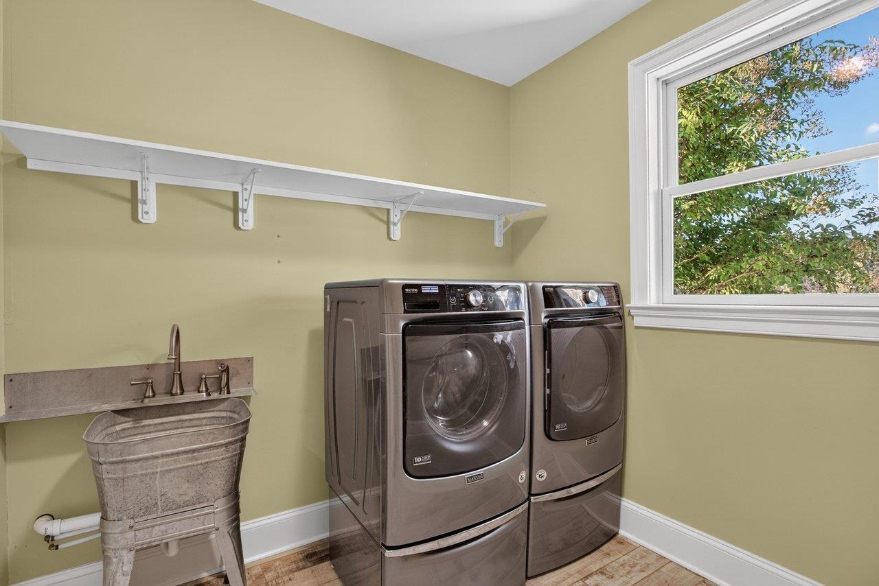 2970 HUNTINGTON SPRINGS DR, ROCKINGHAM, Virginia 22801, 4 Bedrooms Bedrooms, ,3 BathroomsBathrooms,Residential,2970 HUNTINGTON SPRINGS DR,682629 MLS # 682629 2970 HUNTINGTON SPRINGS DR, ROCKINGHAM, Virginia 22801, 4 Bedrooms Bedrooms, ,3 BathroomsBathrooms,Residential,2970 HUNTINGTON SPRINGS DR,682629 MLS # 682629