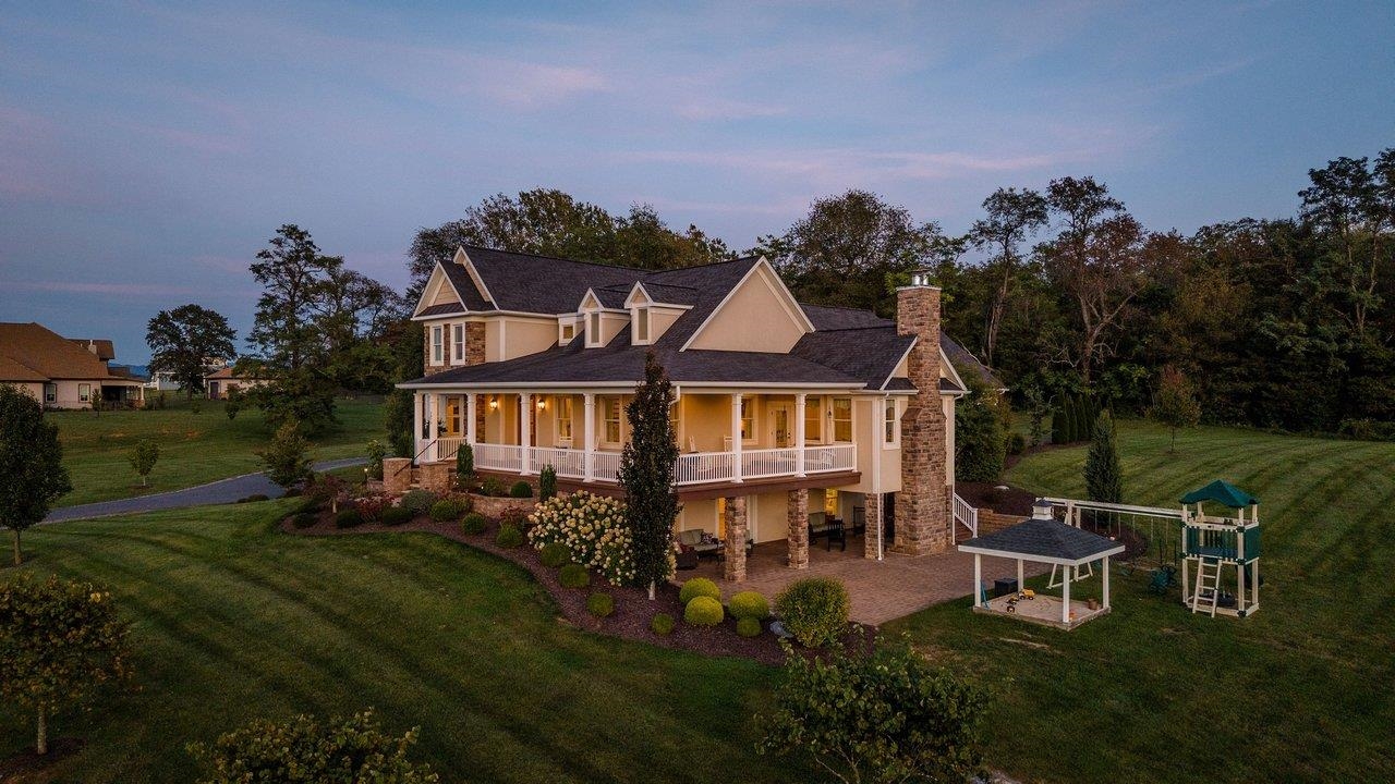2970 HUNTINGTON SPRINGS DR, ROCKINGHAM, Virginia 22801, 4 Bedrooms Bedrooms, ,3 BathroomsBathrooms,Residential,2970 HUNTINGTON SPRINGS DR,682629 MLS # 682629 2970 HUNTINGTON SPRINGS DR, ROCKINGHAM, Virginia 22801, 4 Bedrooms Bedrooms, ,3 BathroomsBathrooms,Residential,2970 HUNTINGTON SPRINGS DR,682629 MLS # 682629
