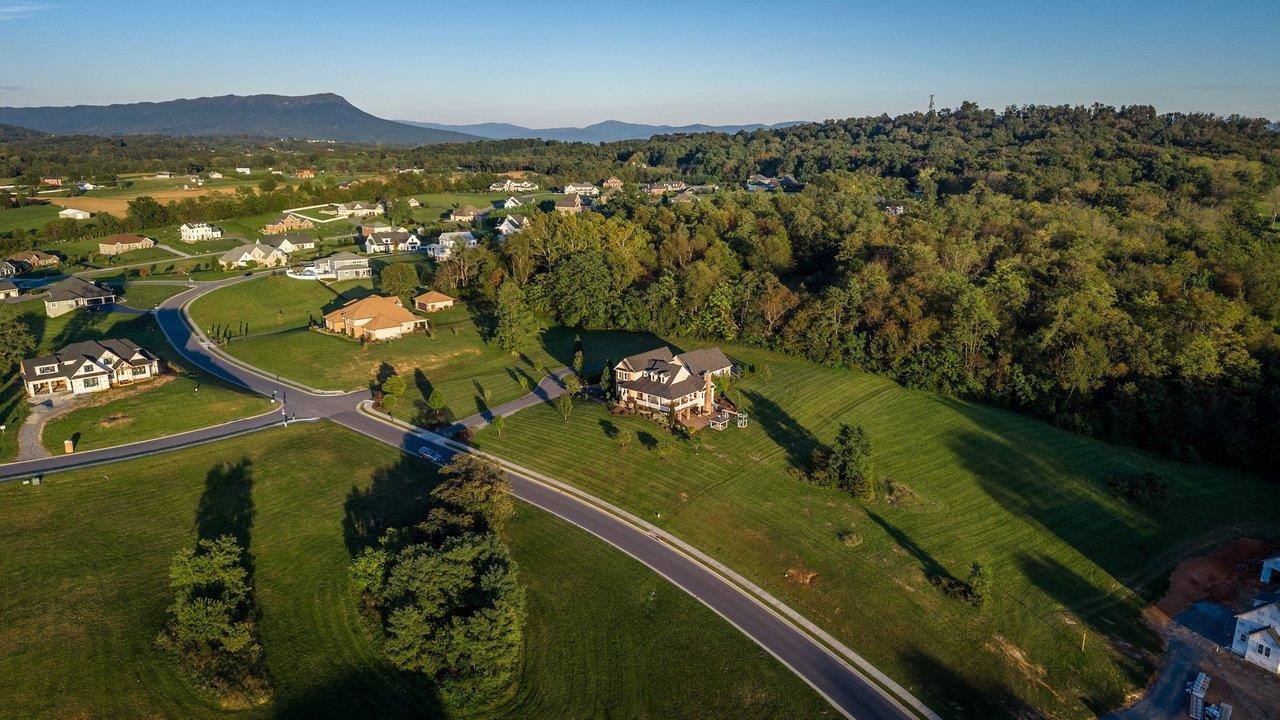 2970 HUNTINGTON SPRINGS DR, ROCKINGHAM, Virginia 22801, 4 Bedrooms Bedrooms, ,3 BathroomsBathrooms,Residential,2970 HUNTINGTON SPRINGS DR,682629 MLS # 682629 2970 HUNTINGTON SPRINGS DR, ROCKINGHAM, Virginia 22801, 4 Bedrooms Bedrooms, ,3 BathroomsBathrooms,Residential,2970 HUNTINGTON SPRINGS DR,682629 MLS # 682629