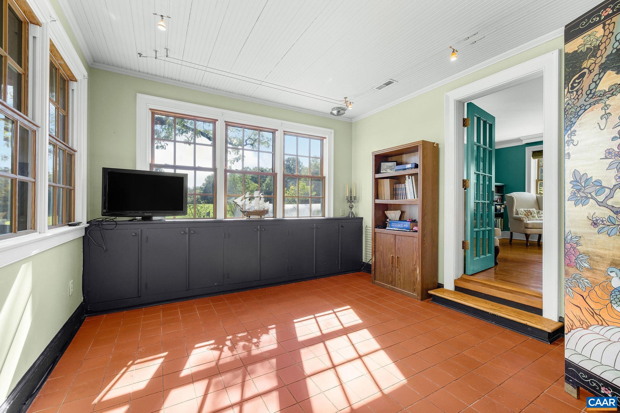 7810 ALBEVANNA SPRING RD, SCOTTSVILLE, Virginia 24590, 5 Bedrooms Bedrooms, ,3 BathroomsBathrooms,Residential,7810 ALBEVANNA SPRING RD,682681 MLS # 682681