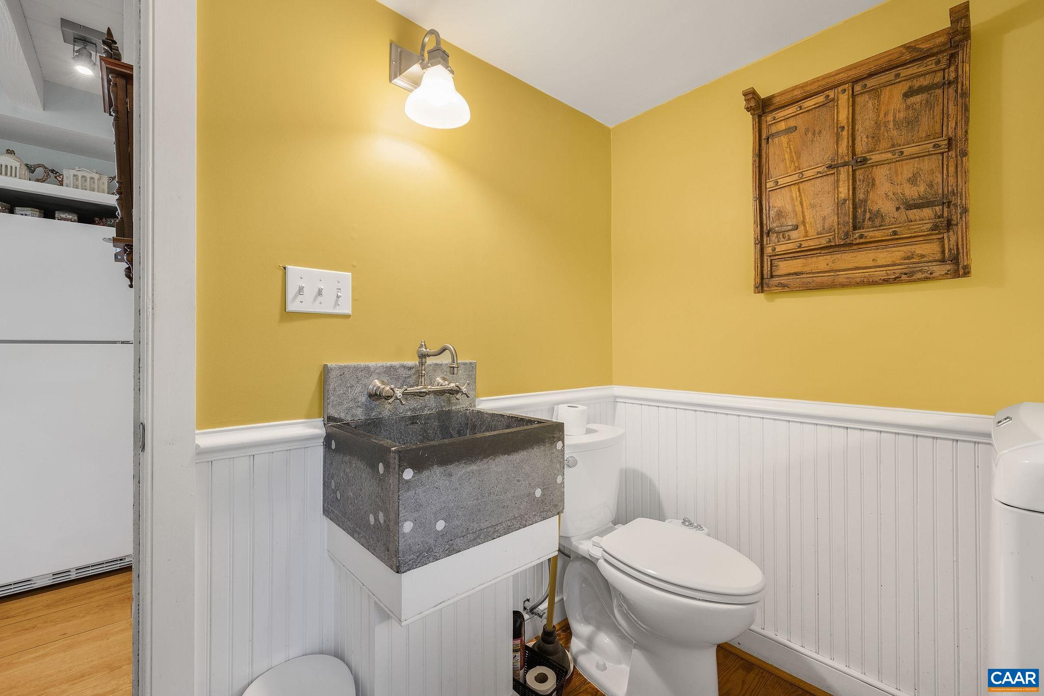 7810 ALBEVANNA SPRING RD, SCOTTSVILLE, Virginia 24590, 5 Bedrooms Bedrooms, ,3 BathroomsBathrooms,Residential,7810 ALBEVANNA SPRING RD,682681 MLS # 682681