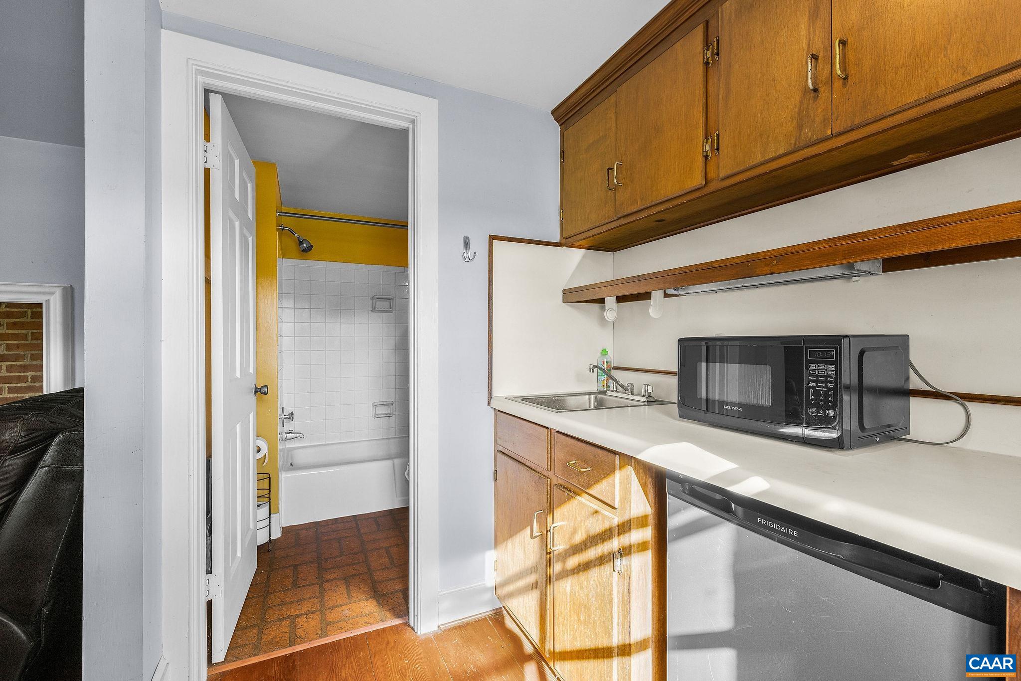 7810 ALBEVANNA SPRING RD, SCOTTSVILLE, Virginia 24590, 5 Bedrooms Bedrooms, ,3 BathroomsBathrooms,Residential,7810 ALBEVANNA SPRING RD,682681 MLS # 682681