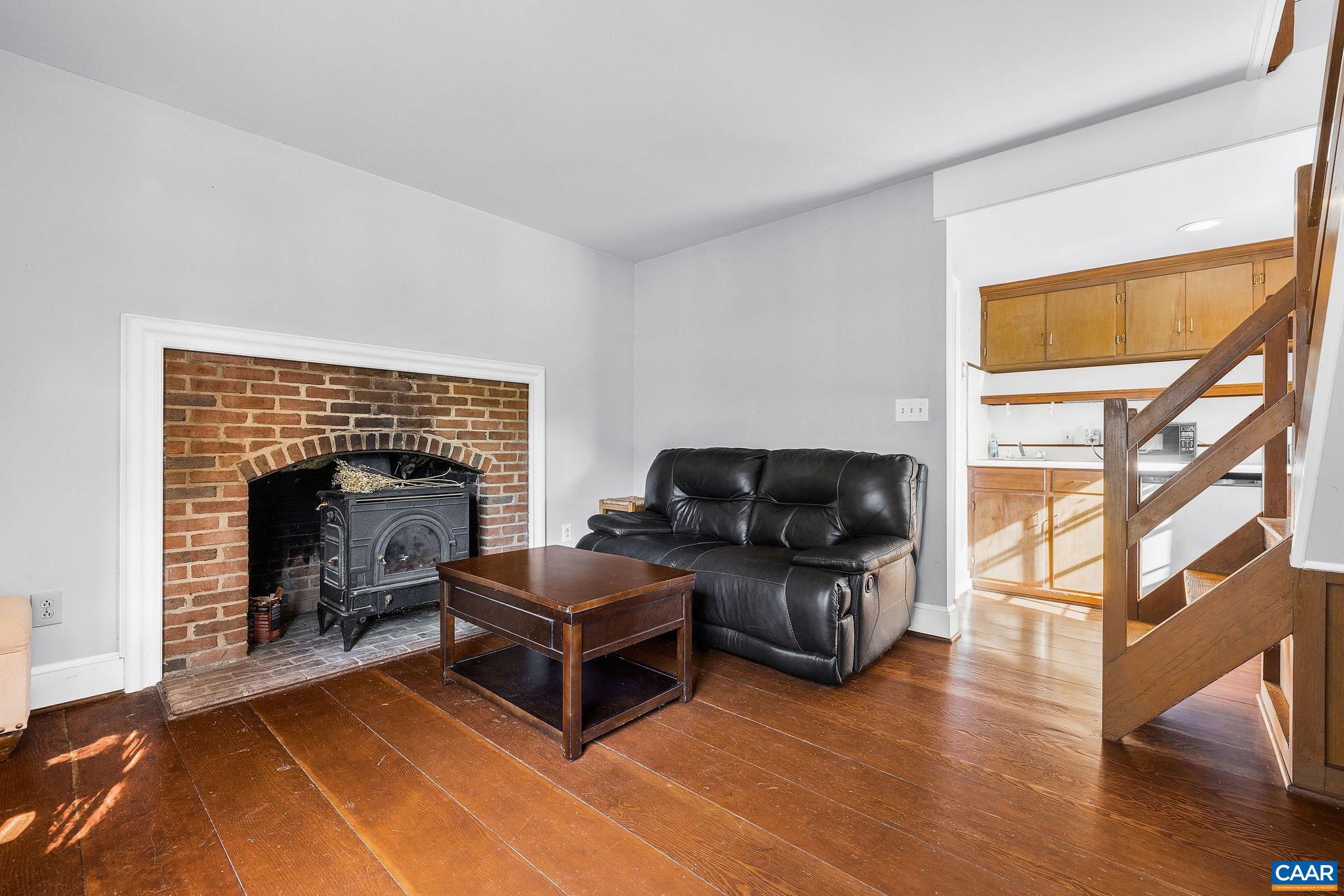 7810 ALBEVANNA SPRING RD, SCOTTSVILLE, Virginia 24590, 5 Bedrooms Bedrooms, ,3 BathroomsBathrooms,Residential,7810 ALBEVANNA SPRING RD,682681 MLS # 682681